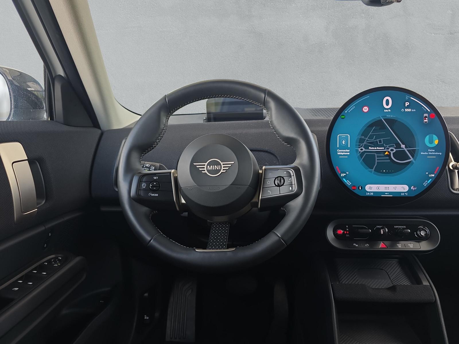 MINI Countryman S ALL4 2.0i U25 (CH)-image-15