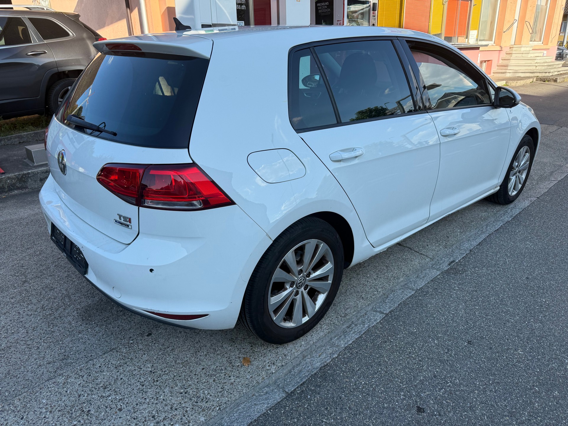 VW Touran 1.4 TSI Highline DSG-image-3