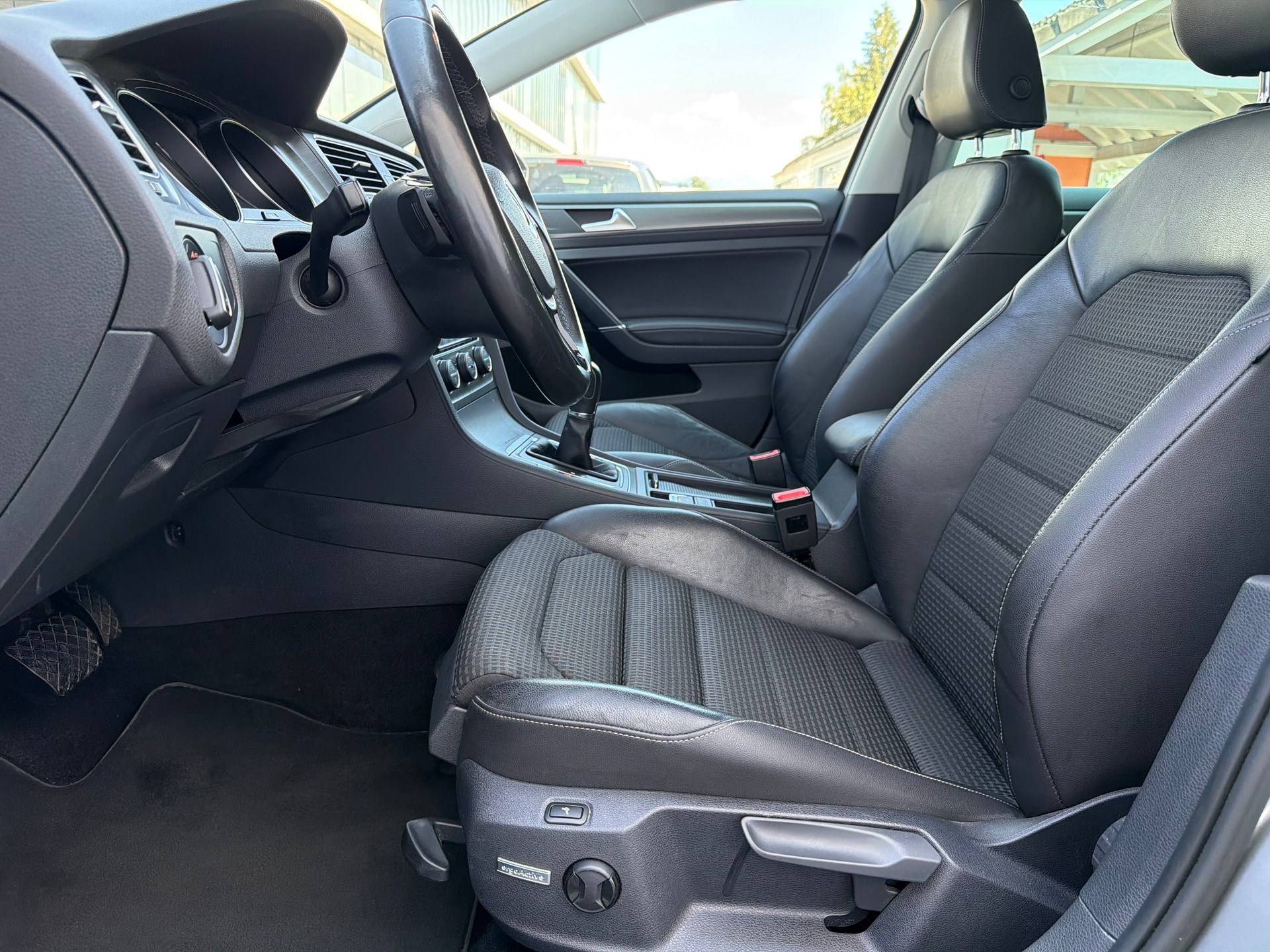 VW Golf 1.4 TSI Comfortline DSG-image-17