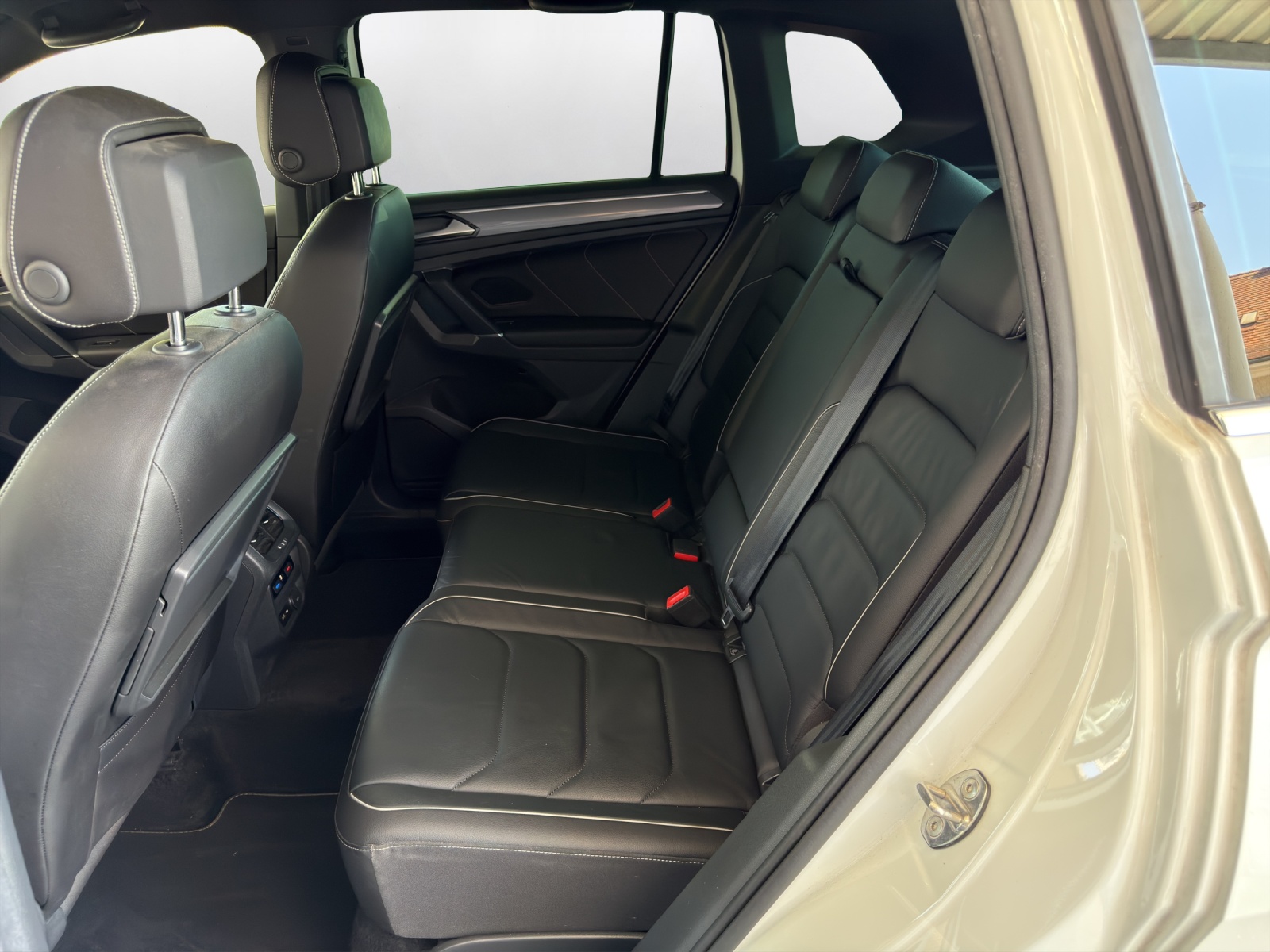 VW Tiguan 2.0TSI Highline 4Motion DSG-image-10
