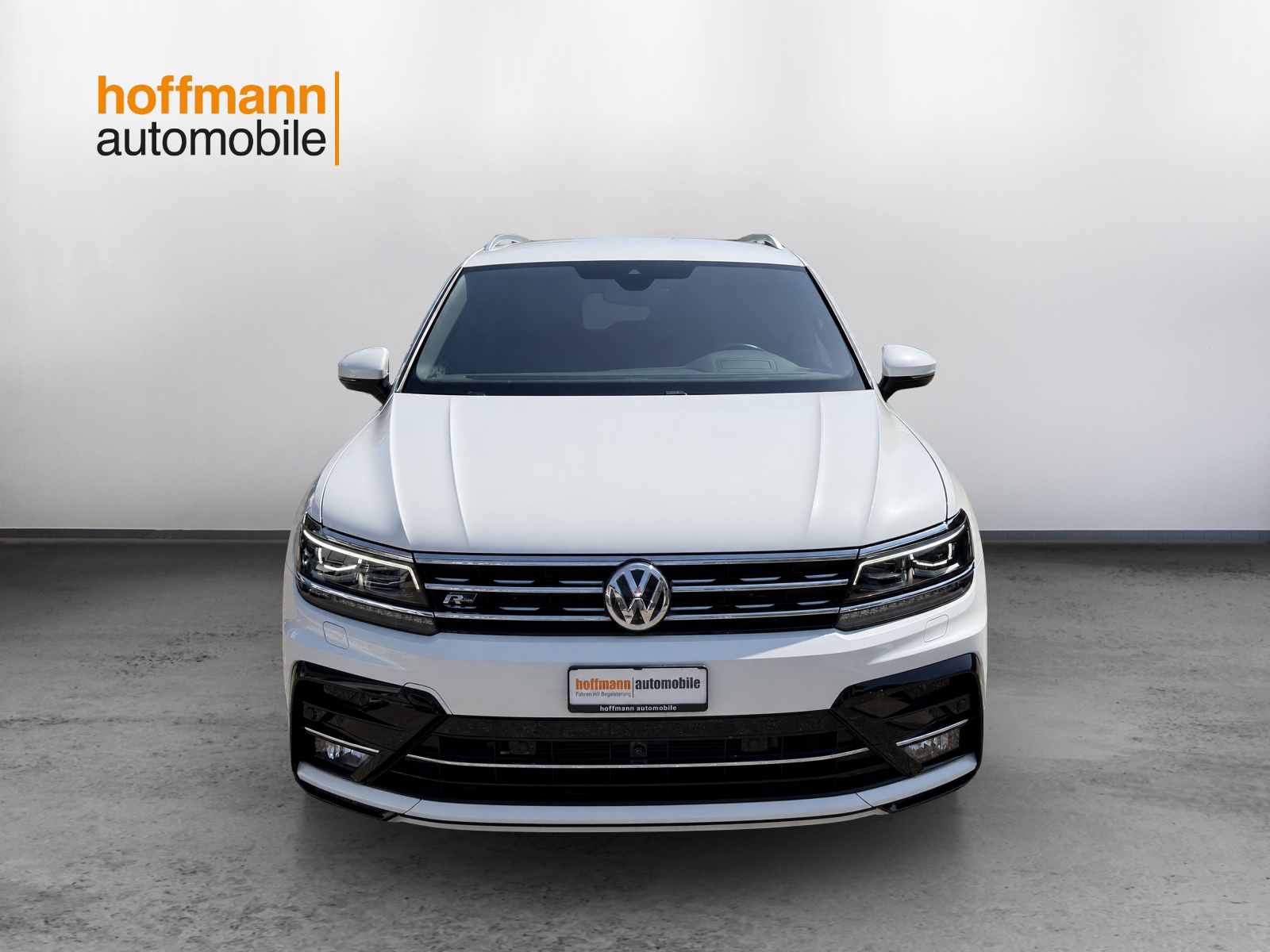 VW Tiguan 2.0TSI Highline 4Motion DSG-showroom-element-1