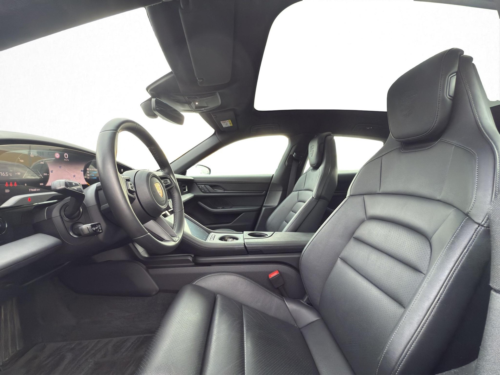 PORSCHE Taycan Cross Turismo 4-image-9