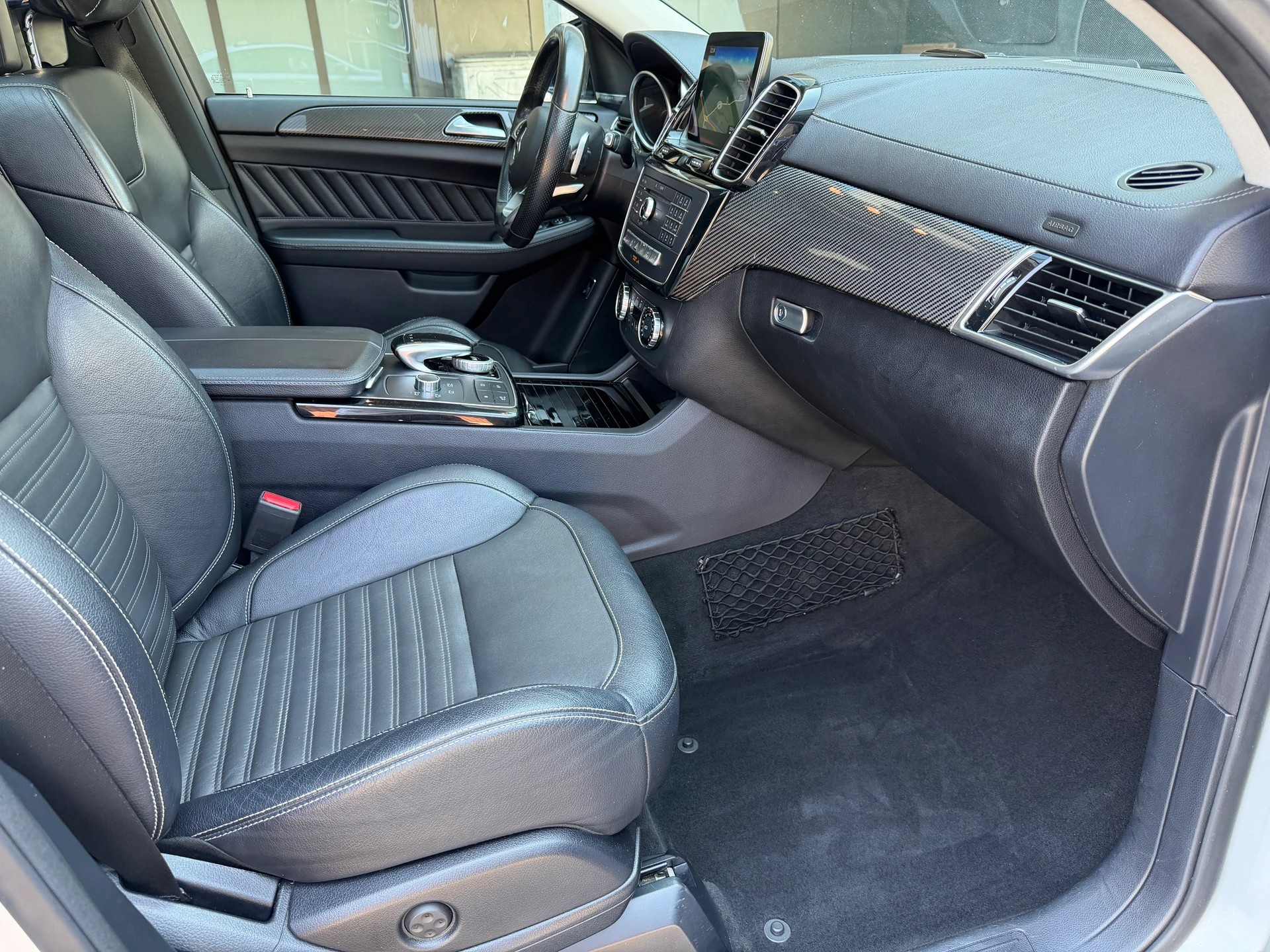 MERCEDES-BENZ GLE Coupé 450 AMG 4Matic 9G-Tronic-image-16