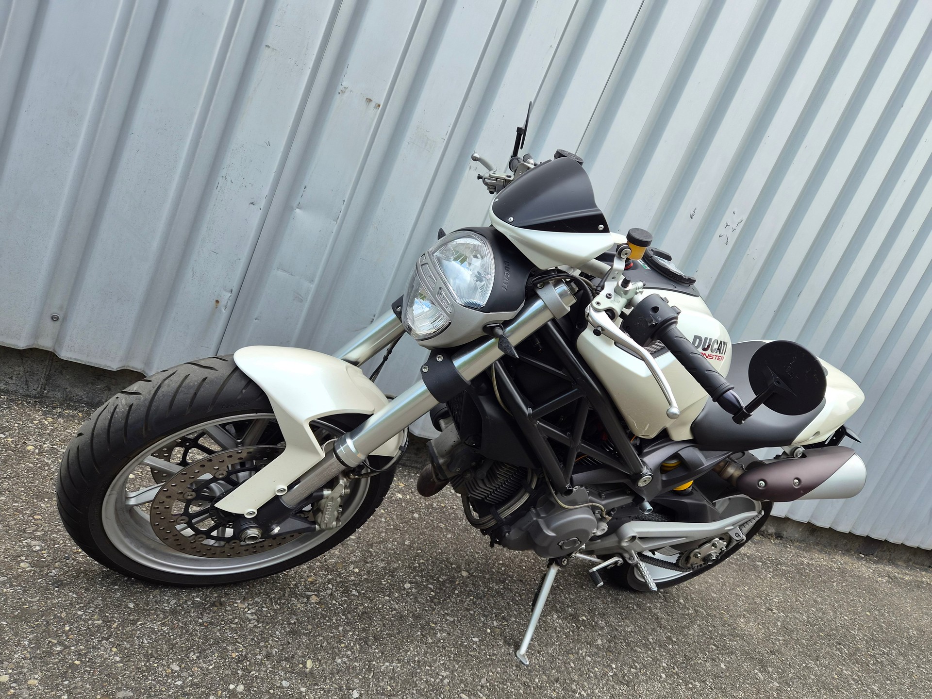 DUCATI Monster 1100 ABS-image-12