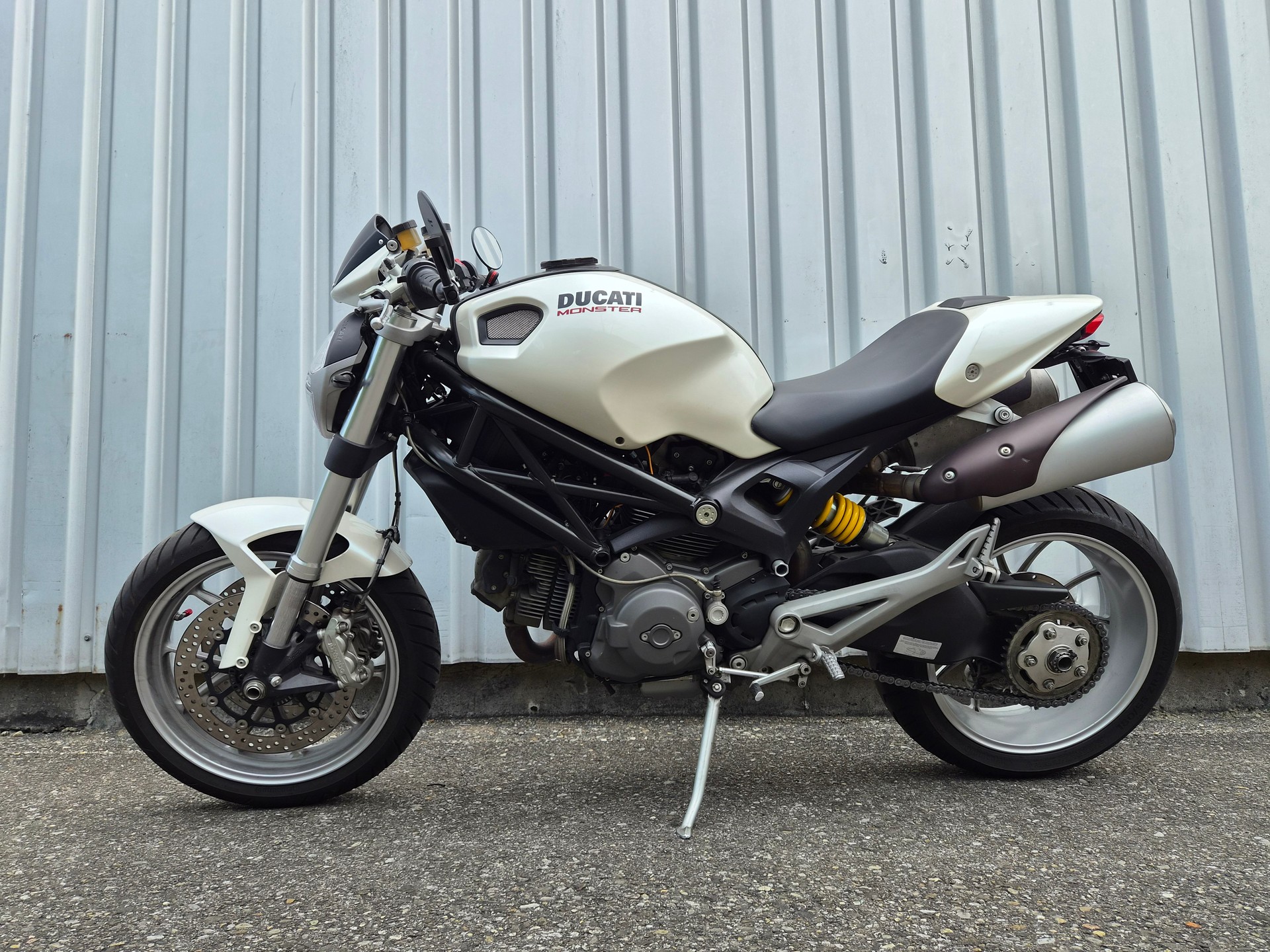 DUCATI Monster 1100 ABS-image-11