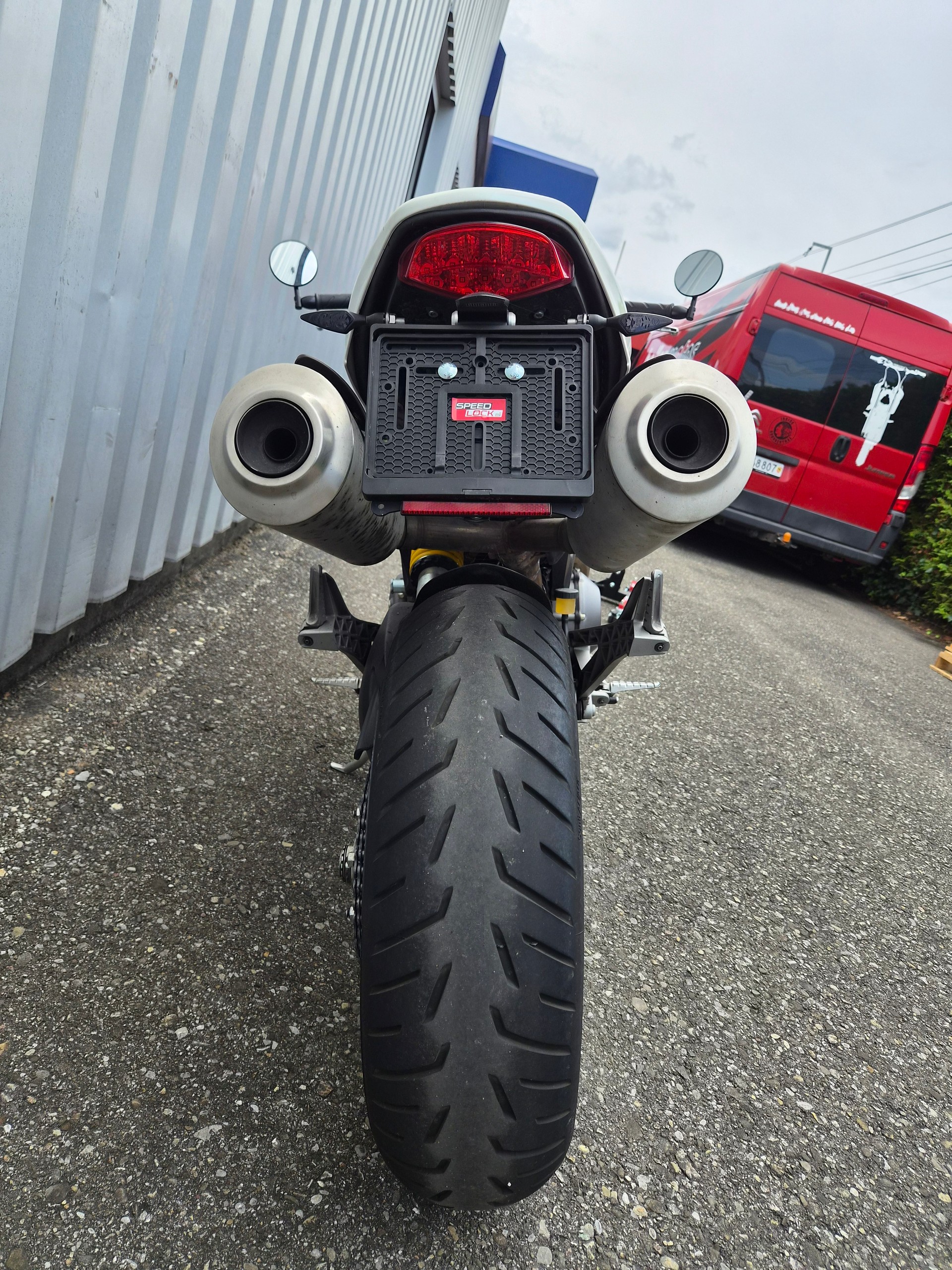 DUCATI Monster 1100 ABS-image-5
