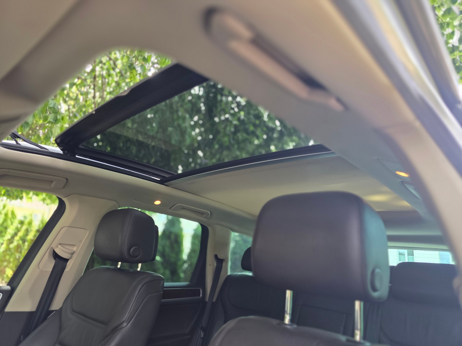 VW Touareg 3.0 TDI BlueMotion Technology Tiptronic FRISCH AB MFK&Service-image-8