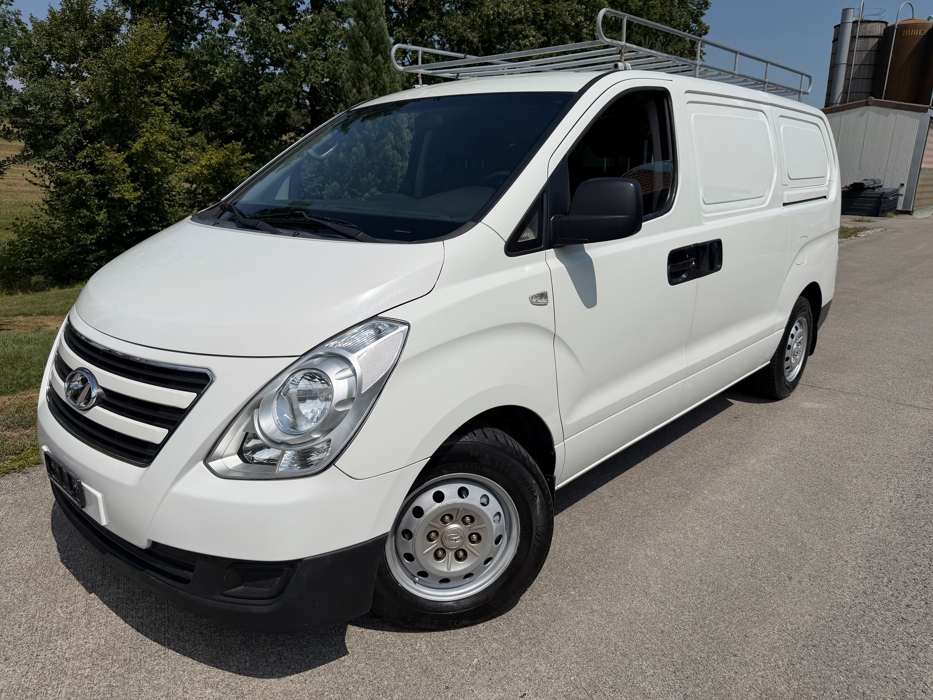 HYUNDAI H-1 Cargo 2.5 CRDi HP 5-Türen / Portes / Porte/Klimat/