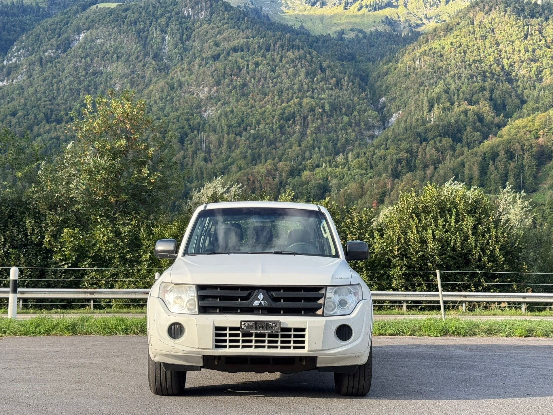 MITSUBISHI Pajero 3.2 DI-D Professional Plus