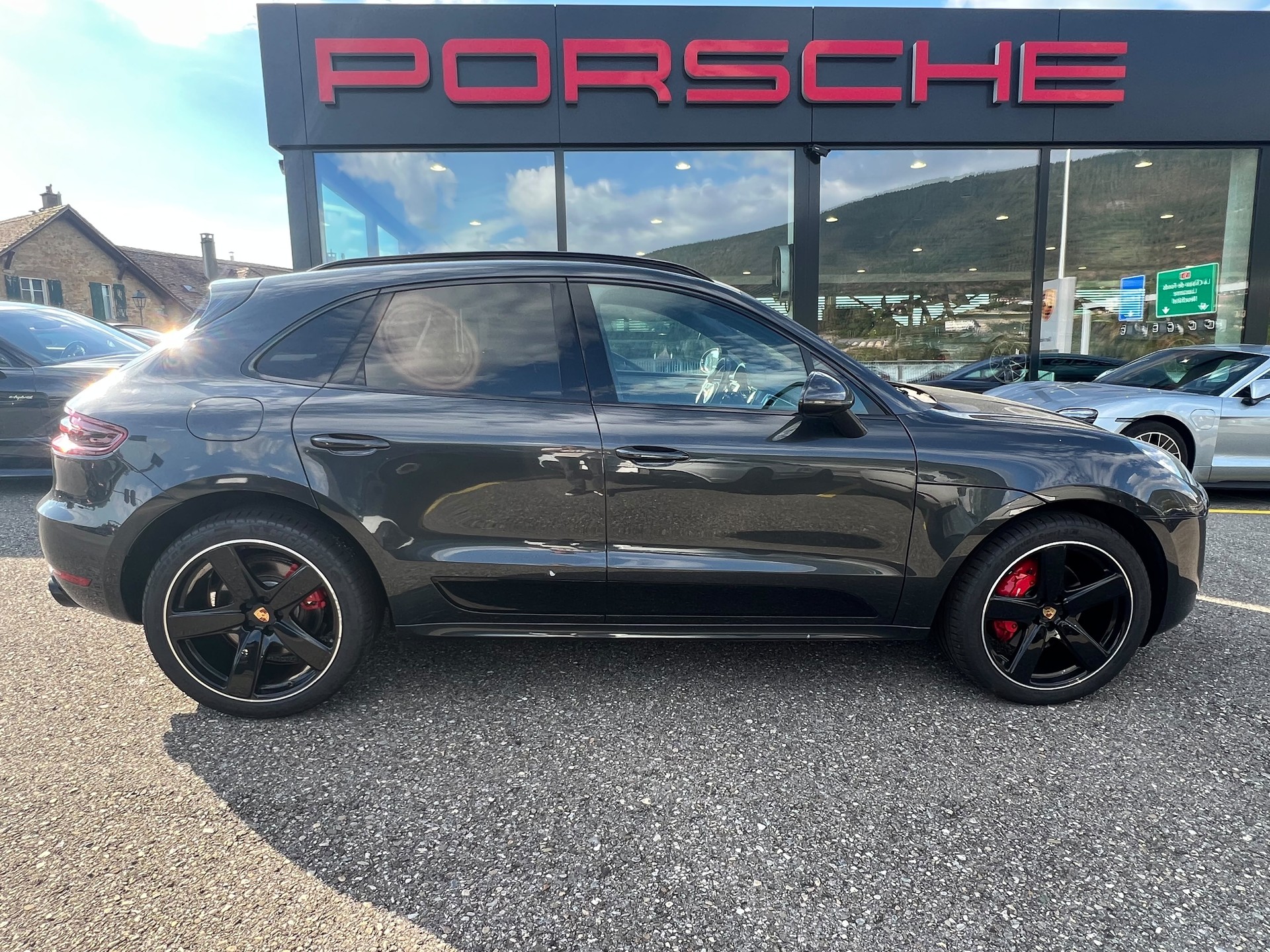 PORSCHE Macan Turbo PDK