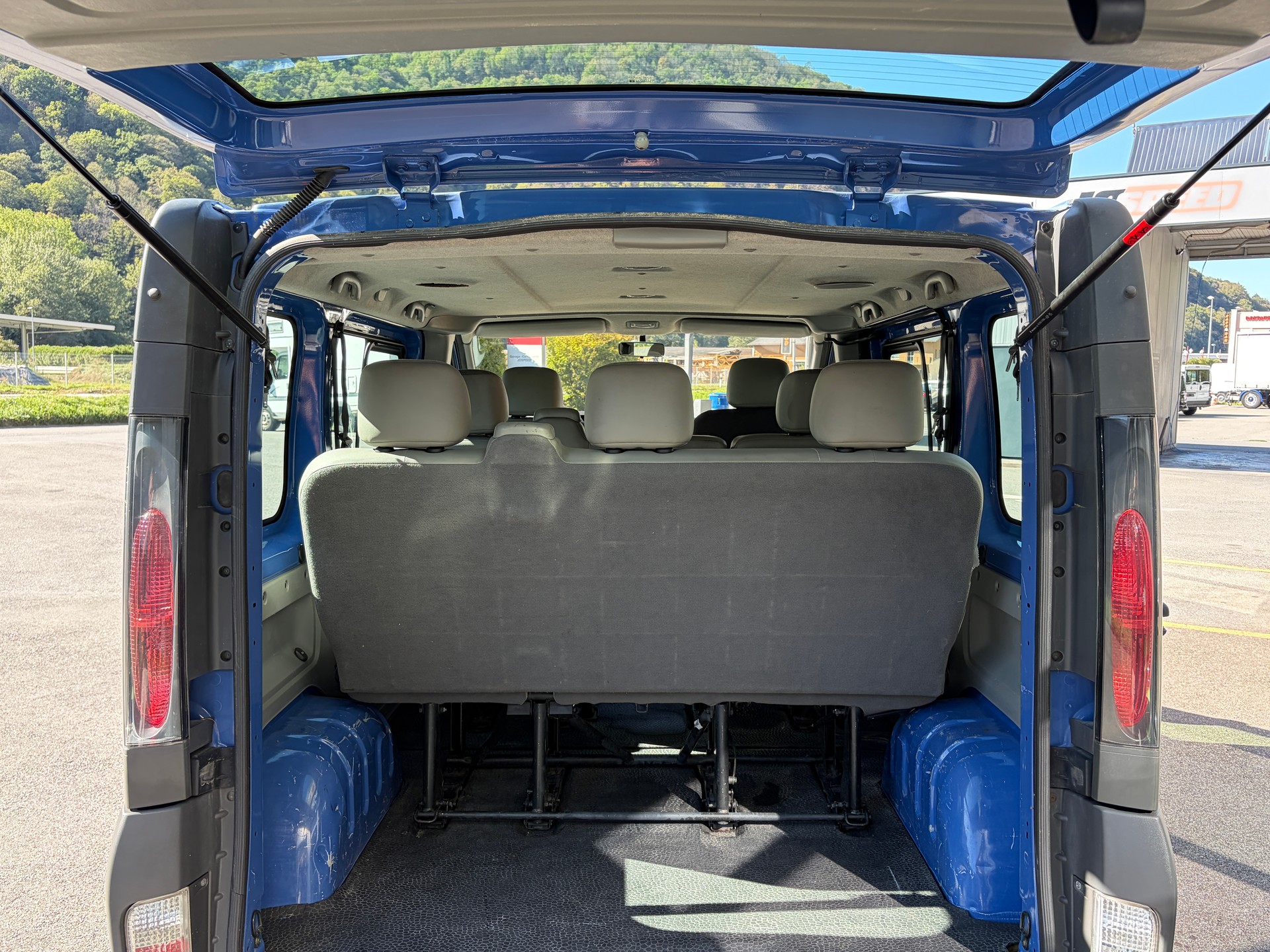 OPEL Vivaro 2.5 CDTI 2.7t-showroom-element-3
