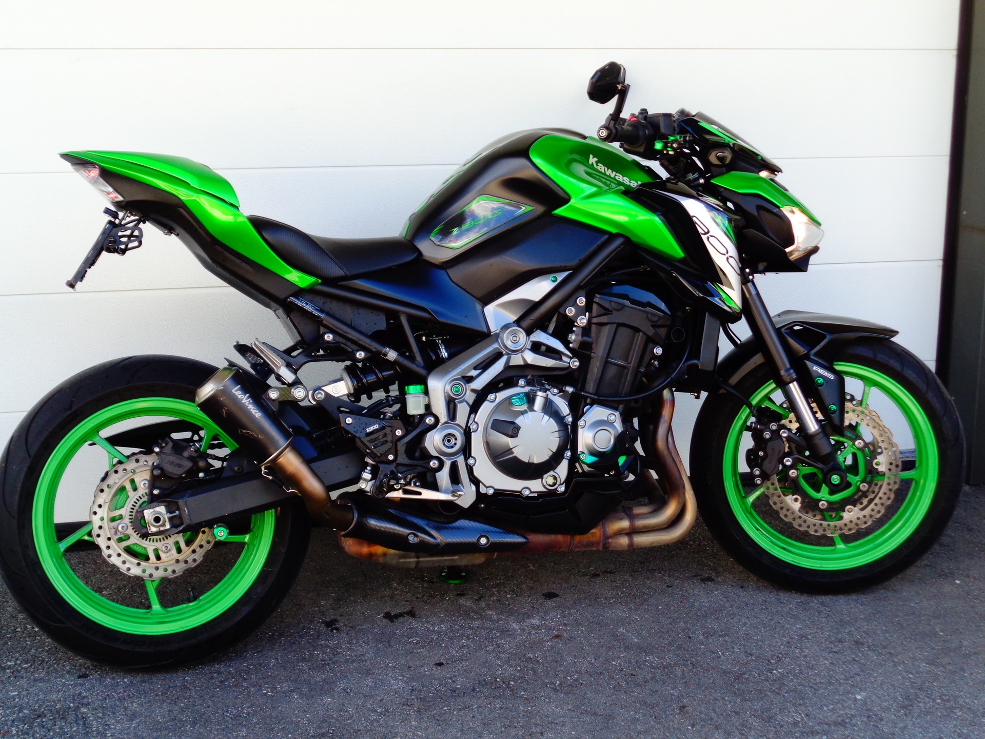 KAWASAKI Z 900-image-2