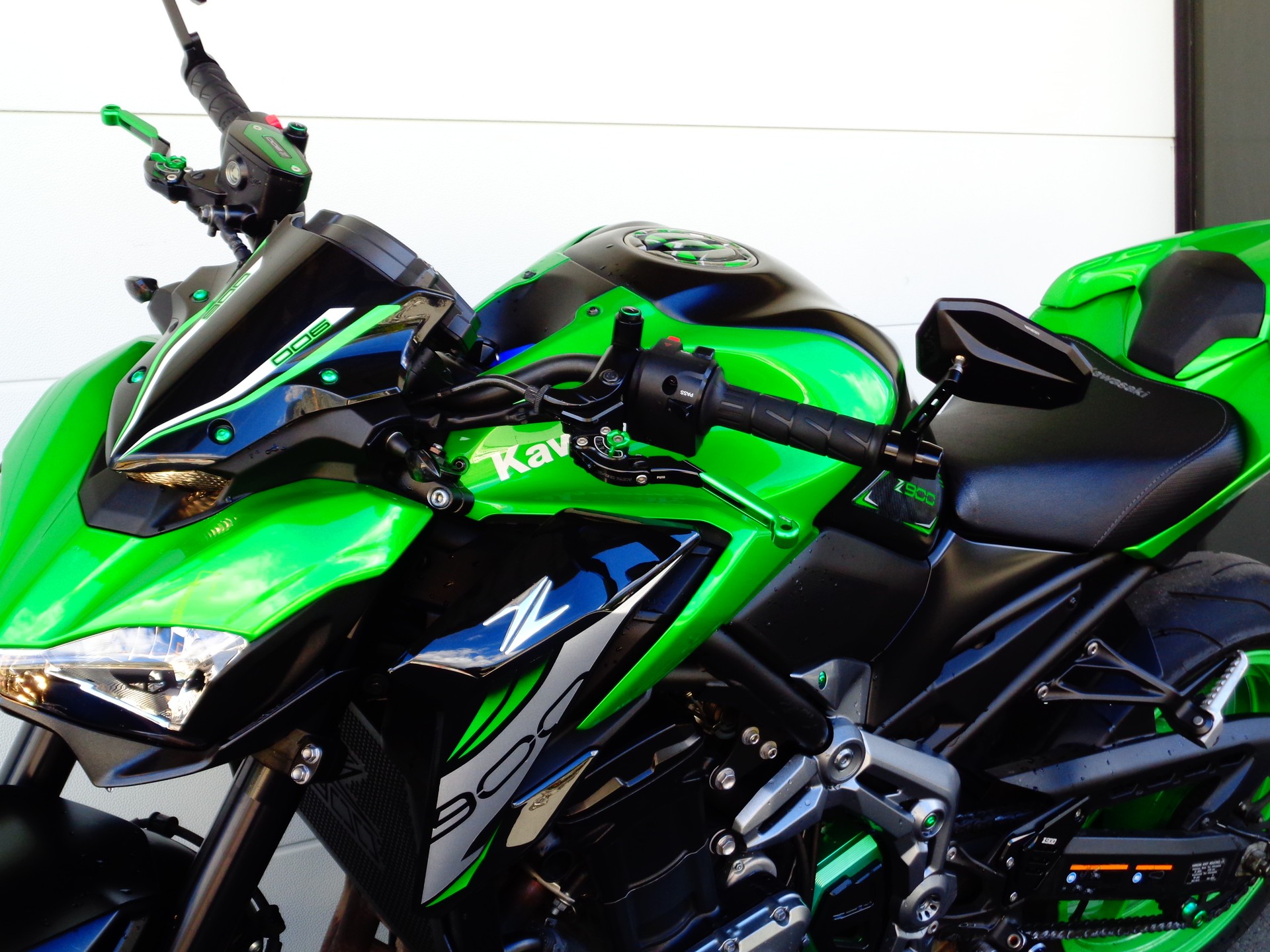 KAWASAKI Z 900-image-7