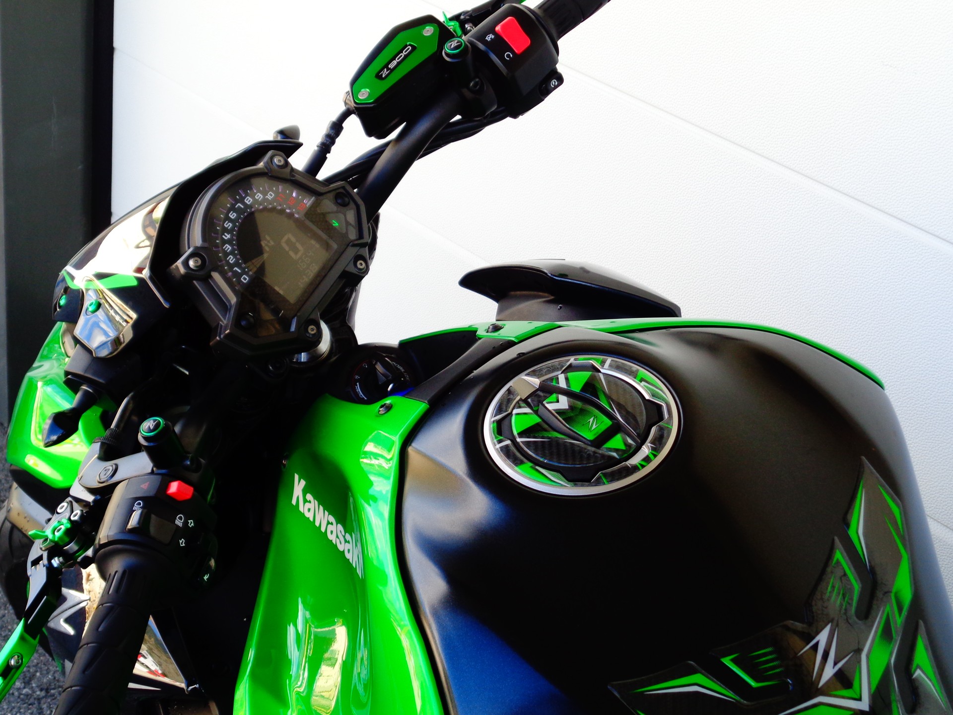 KAWASAKI Z 900-image-4