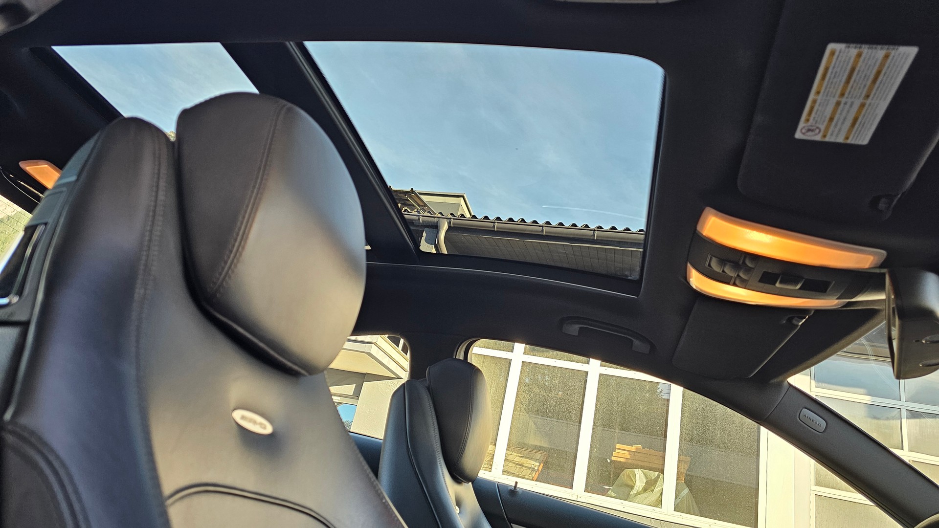 MERCEDES-BENZ C 63 Coupé AMG Speedshift MCT-image-16
