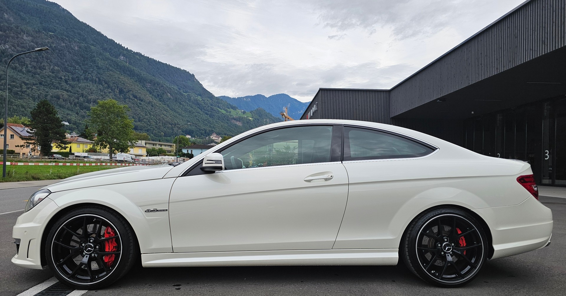 MERCEDES-BENZ C 63 Coupé AMG Speedshift MCT-showroom-element-1