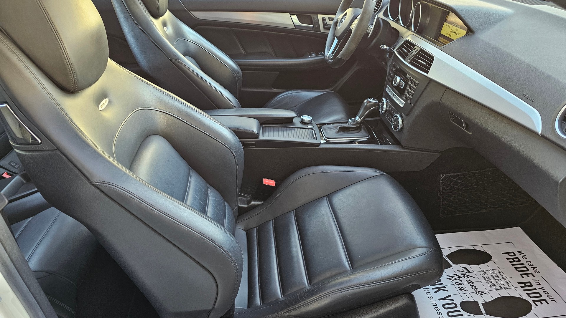 MERCEDES-BENZ C 63 Coupé AMG Speedshift MCT-image-15