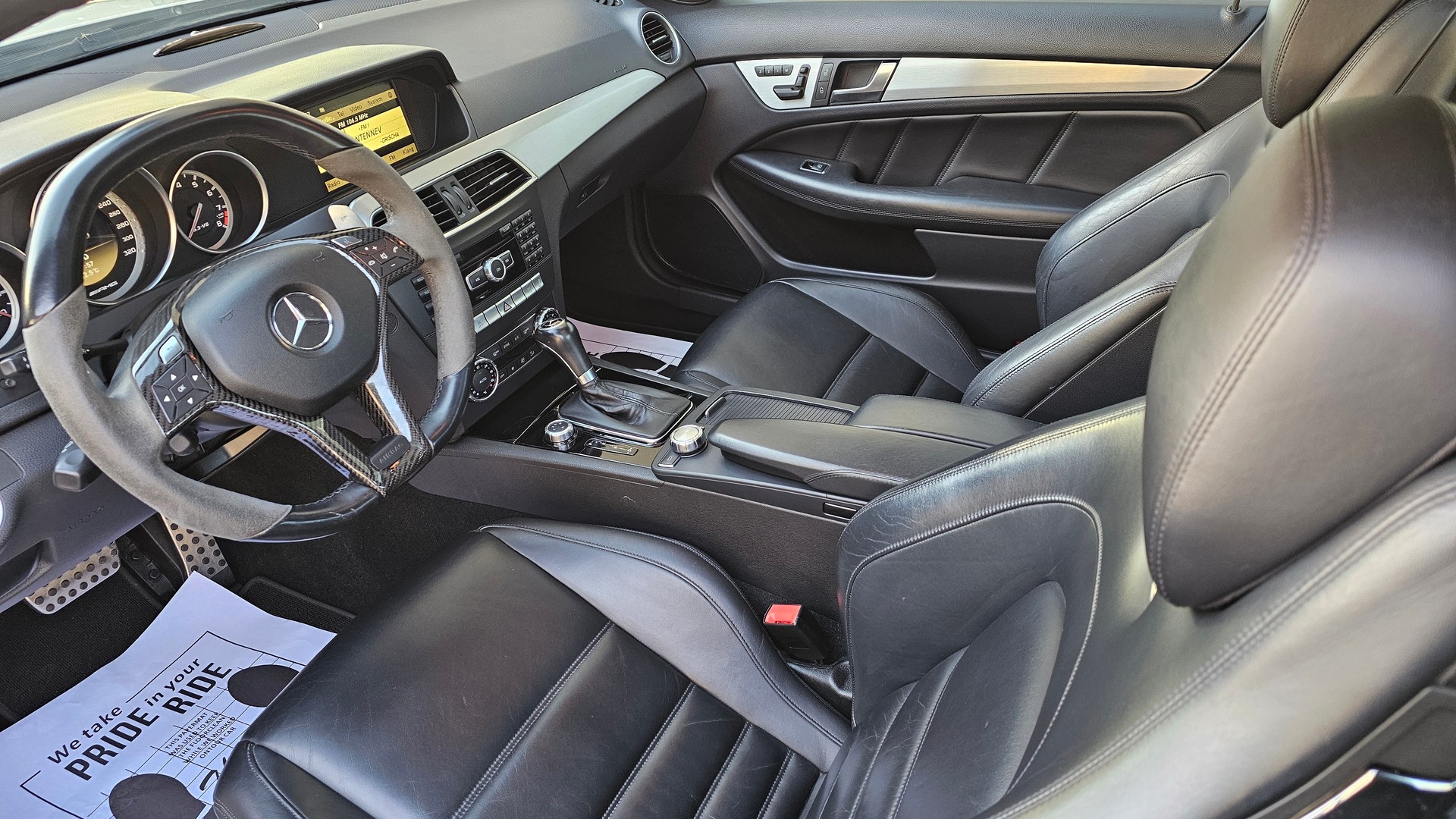 MERCEDES-BENZ C 63 Coupé AMG Speedshift MCT-image-10