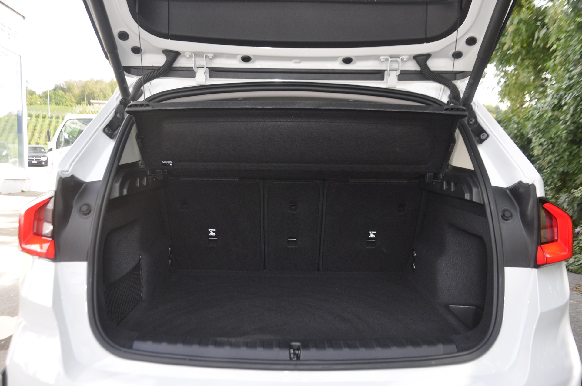 BMW X1 xDrive 20d 48V I Anhängerkupplung-image-10