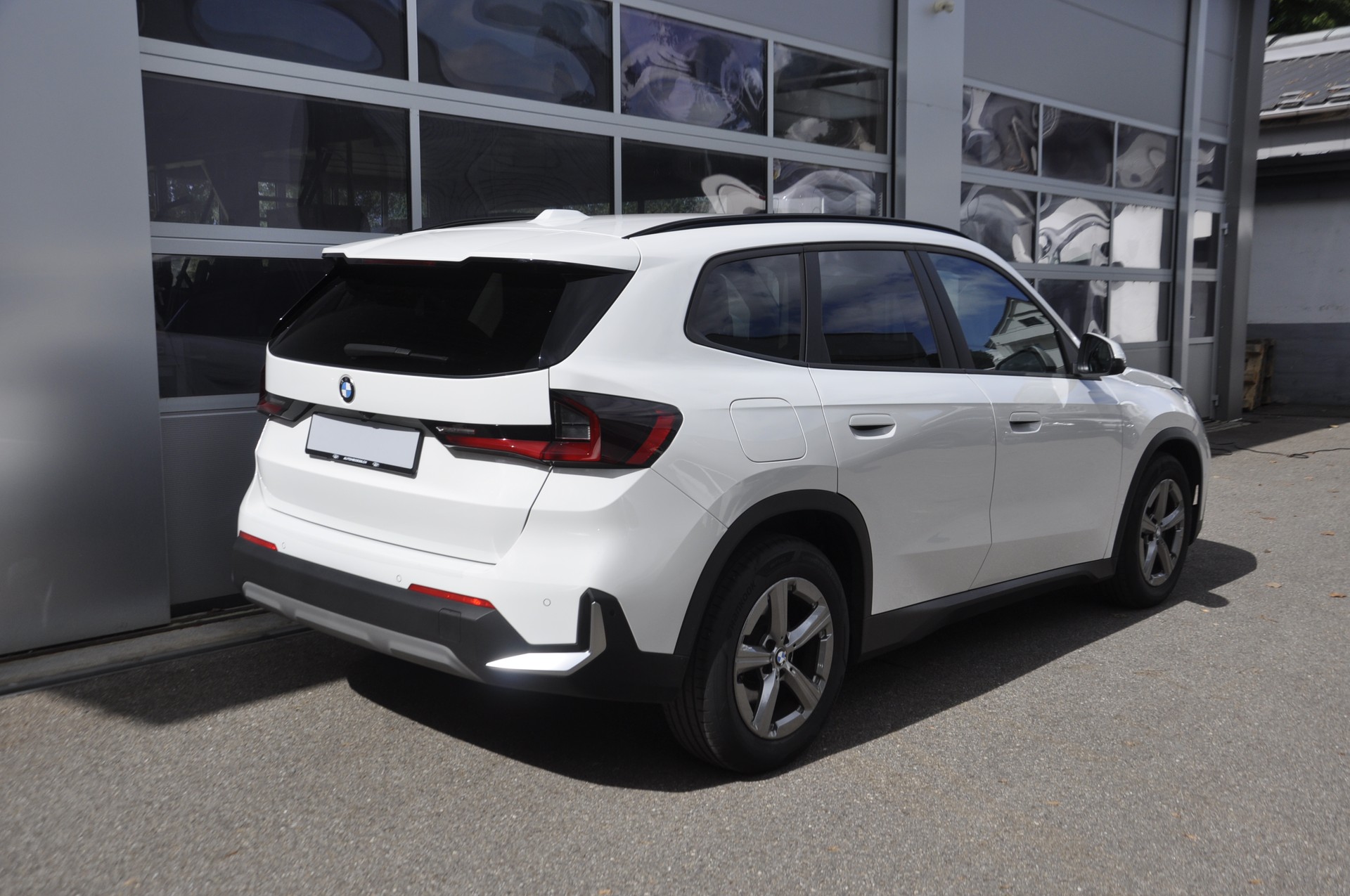 BMW X1 xDrive 20d 48V I Anhängerkupplung-image-2