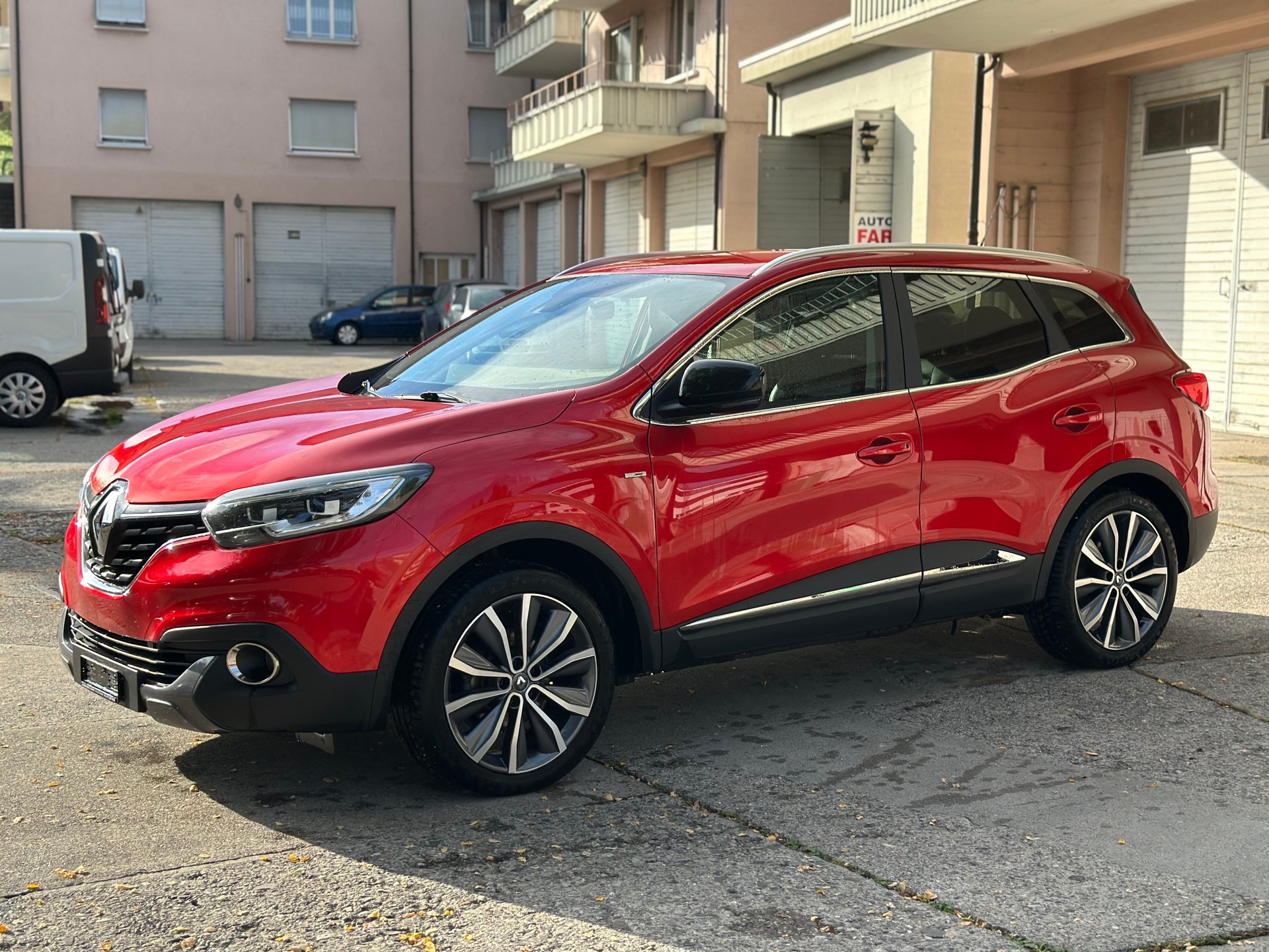 RENAULT Kadjar 1.2 16V Turbo Bose-image-5