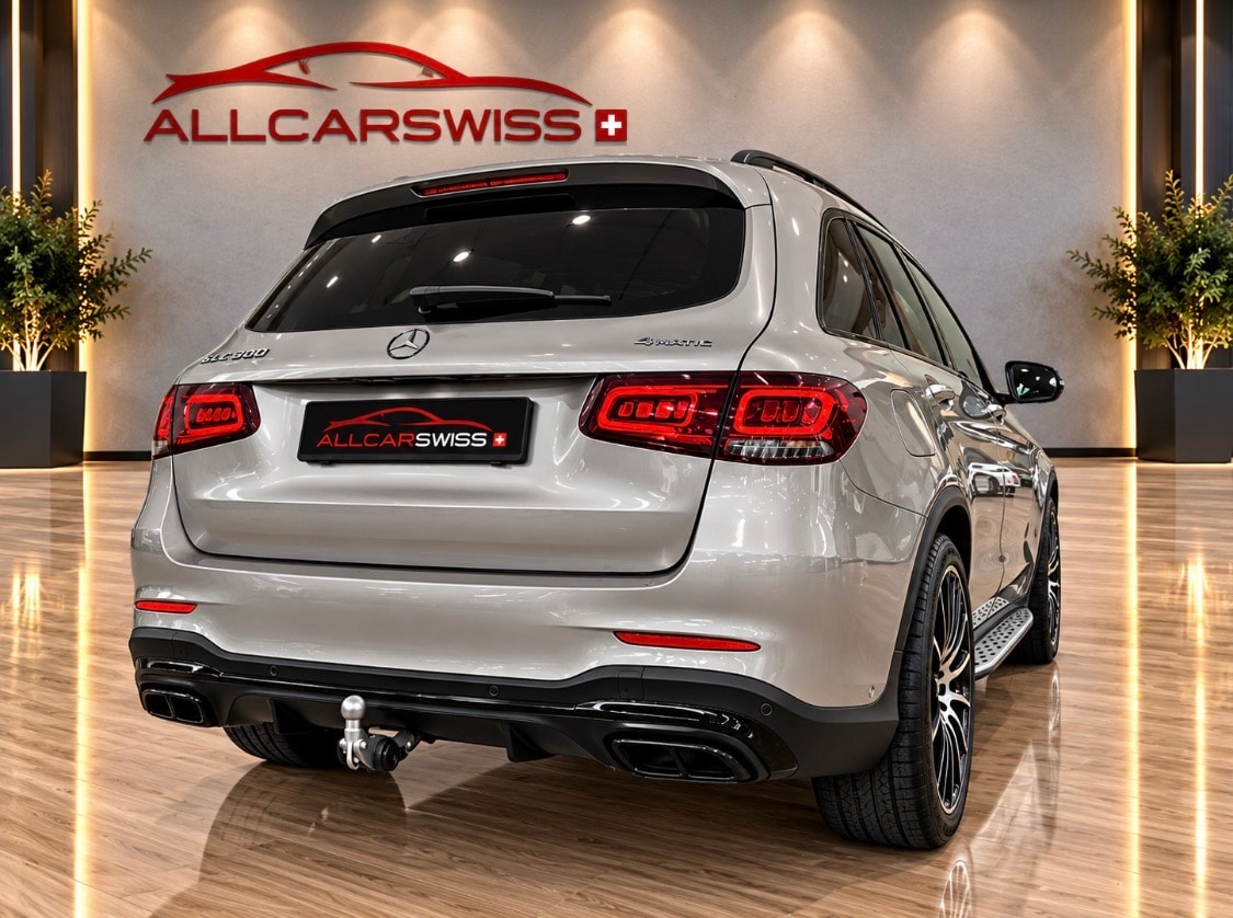 MERCEDES-BENZ GLC 300 AMG Line Plus 4Matic 9G-Tronic-image-5