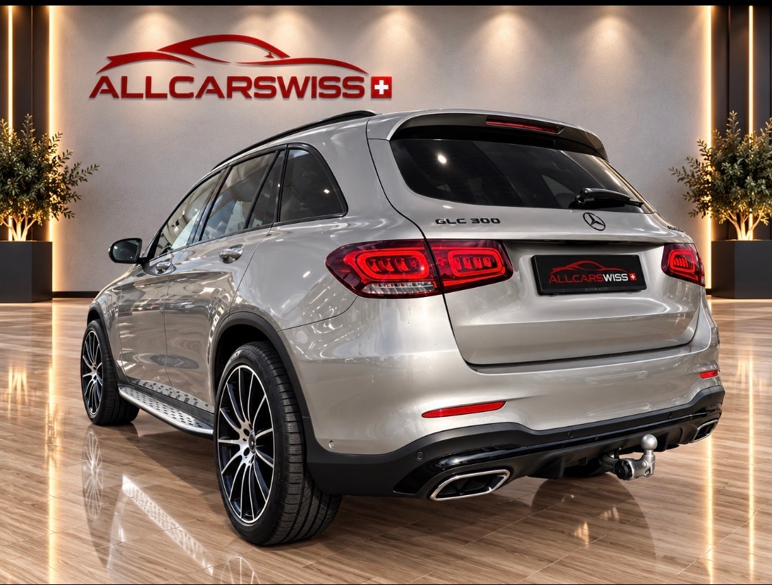 MERCEDES-BENZ GLC 300 AMG Line Plus 4Matic 9G-Tronic-showroom-element-3