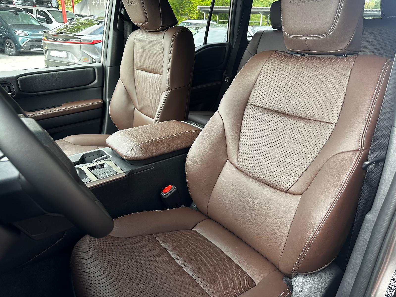 TOYOTA Land Cruiser 2.8 D 48V 230 Rebel-image-8