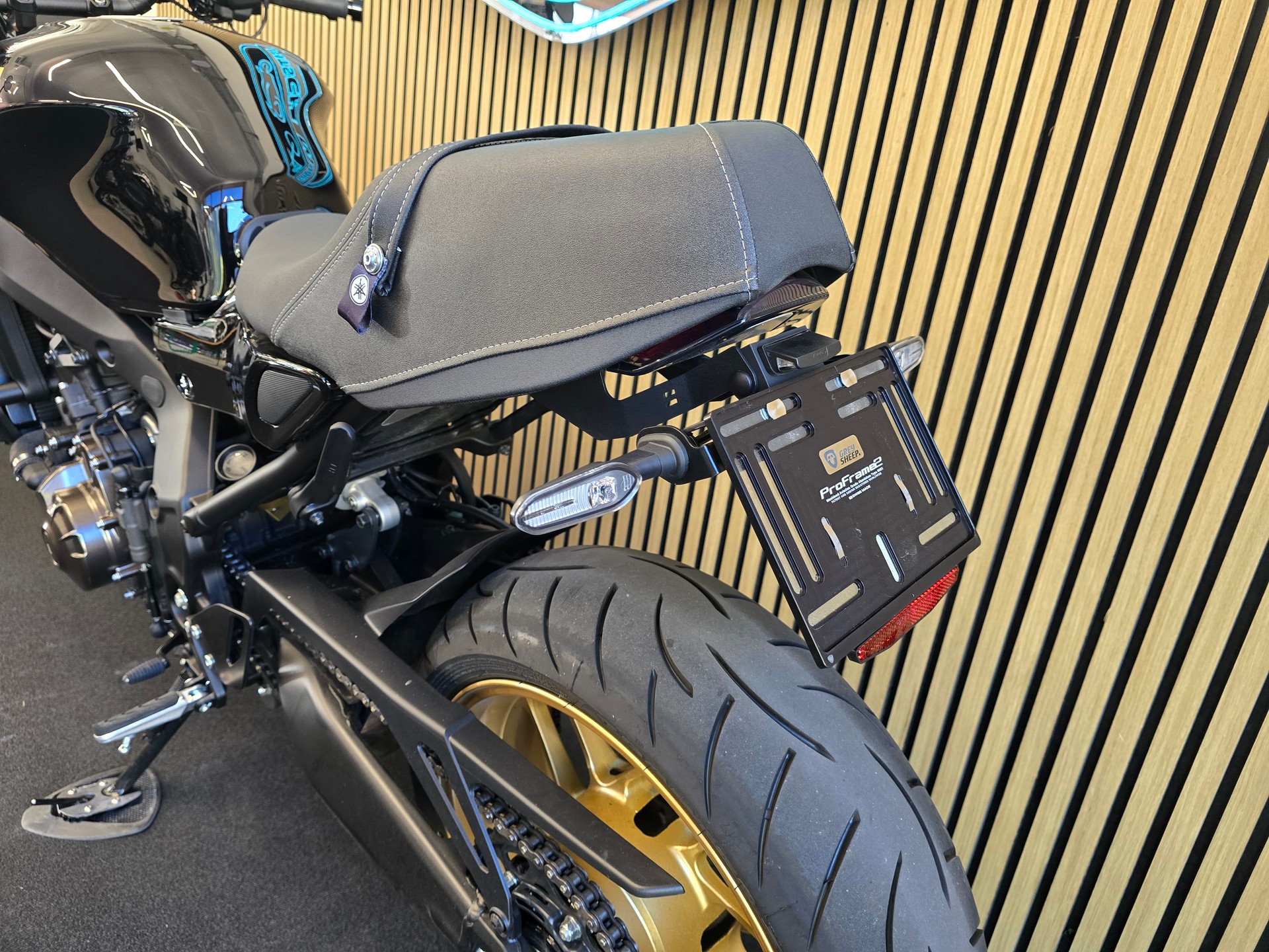 YAMAHA XSR 900-image-8