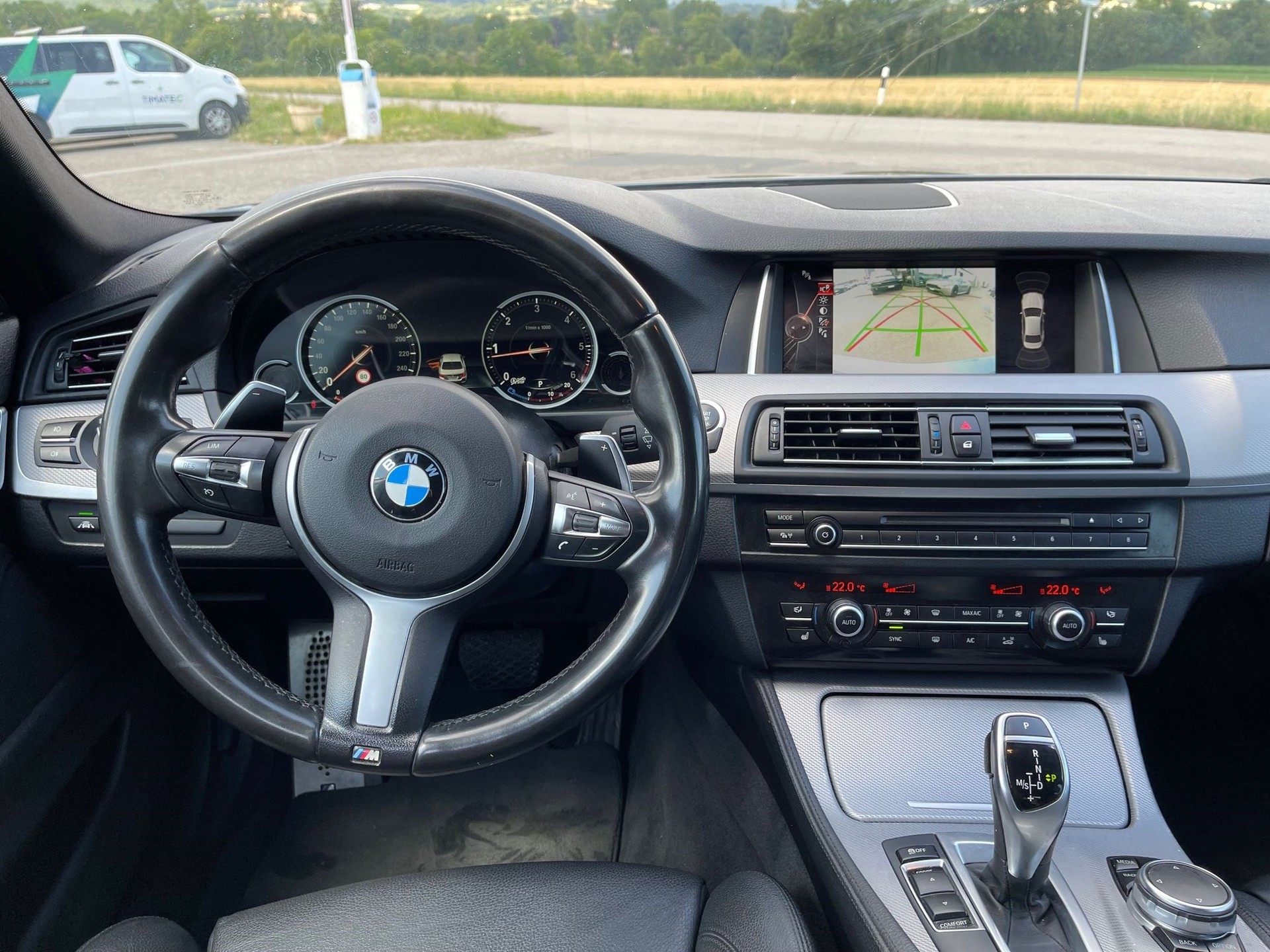 BMW 525d xDrive Luxury Line Steptronic-image-10