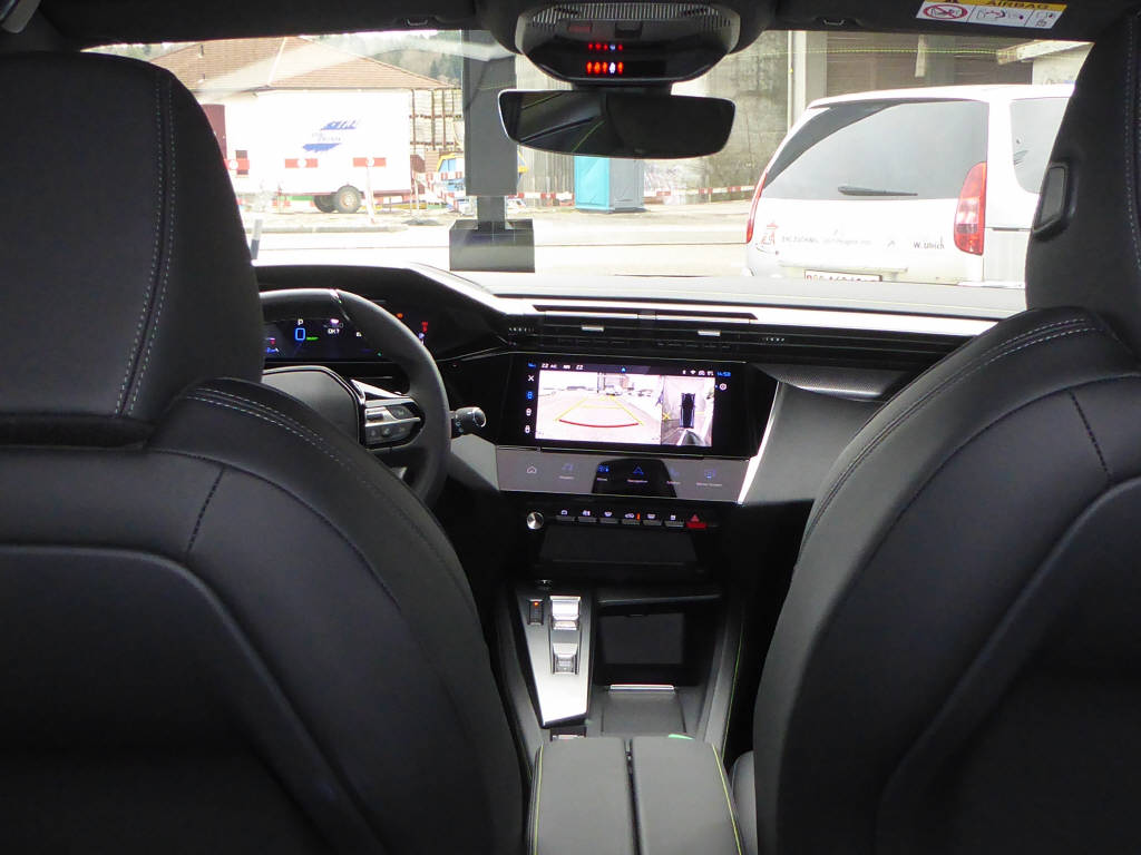 PEUGEOT 308 1.6 PHEV 180 GT-image-7