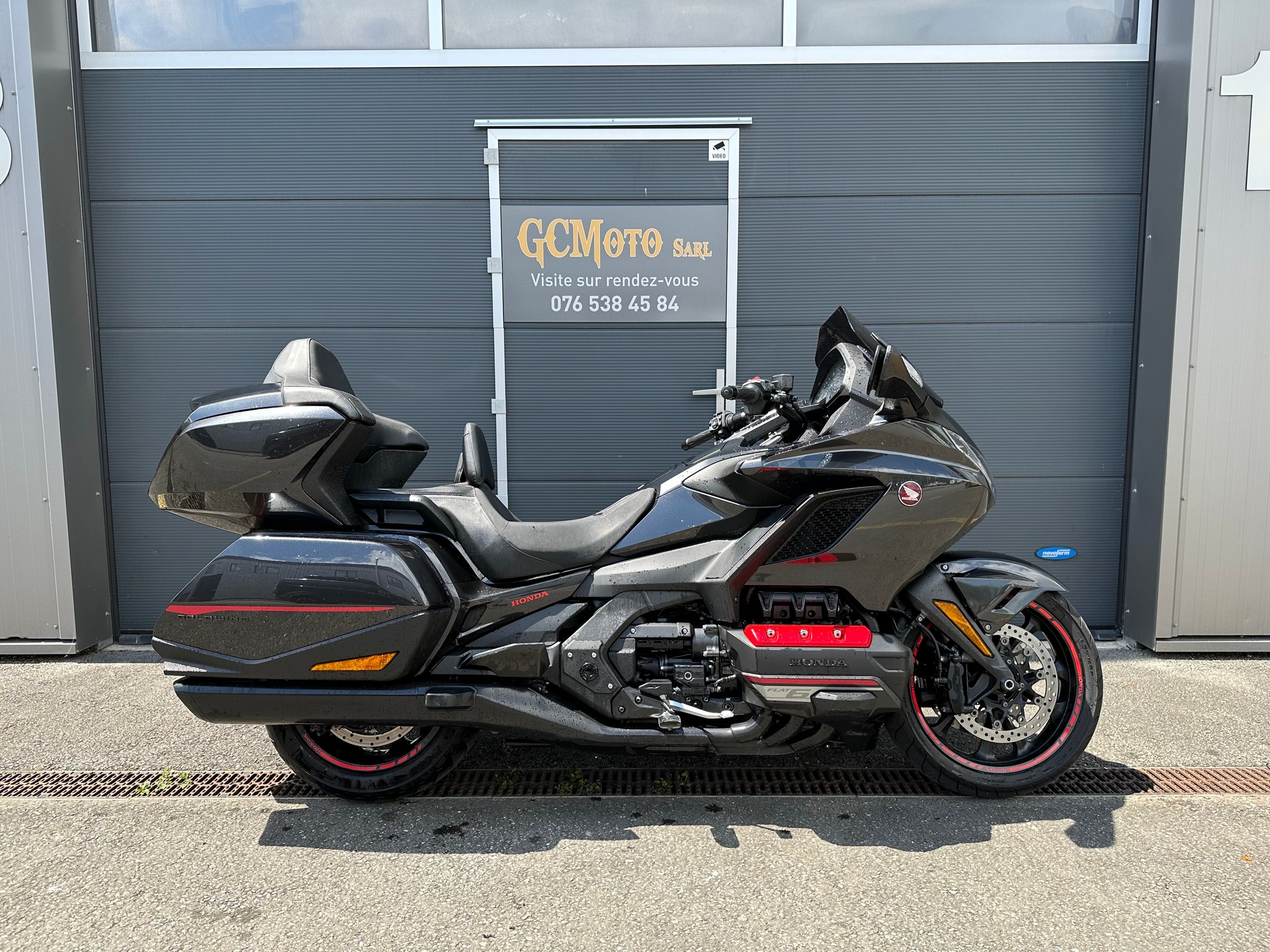 HONDA GL 1800 Goldwing-image-0