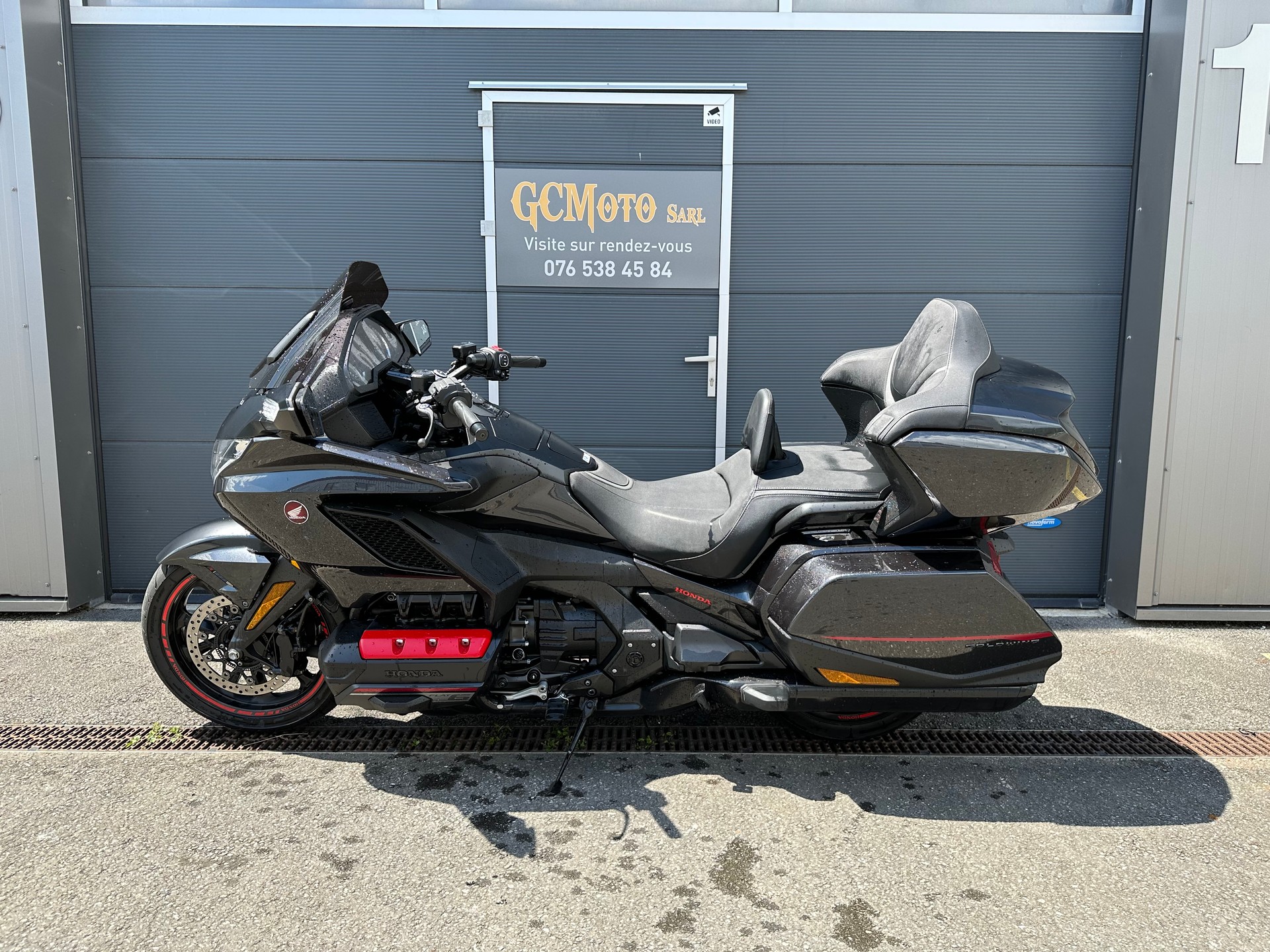 HONDA GL 1800 Goldwing-image-3
