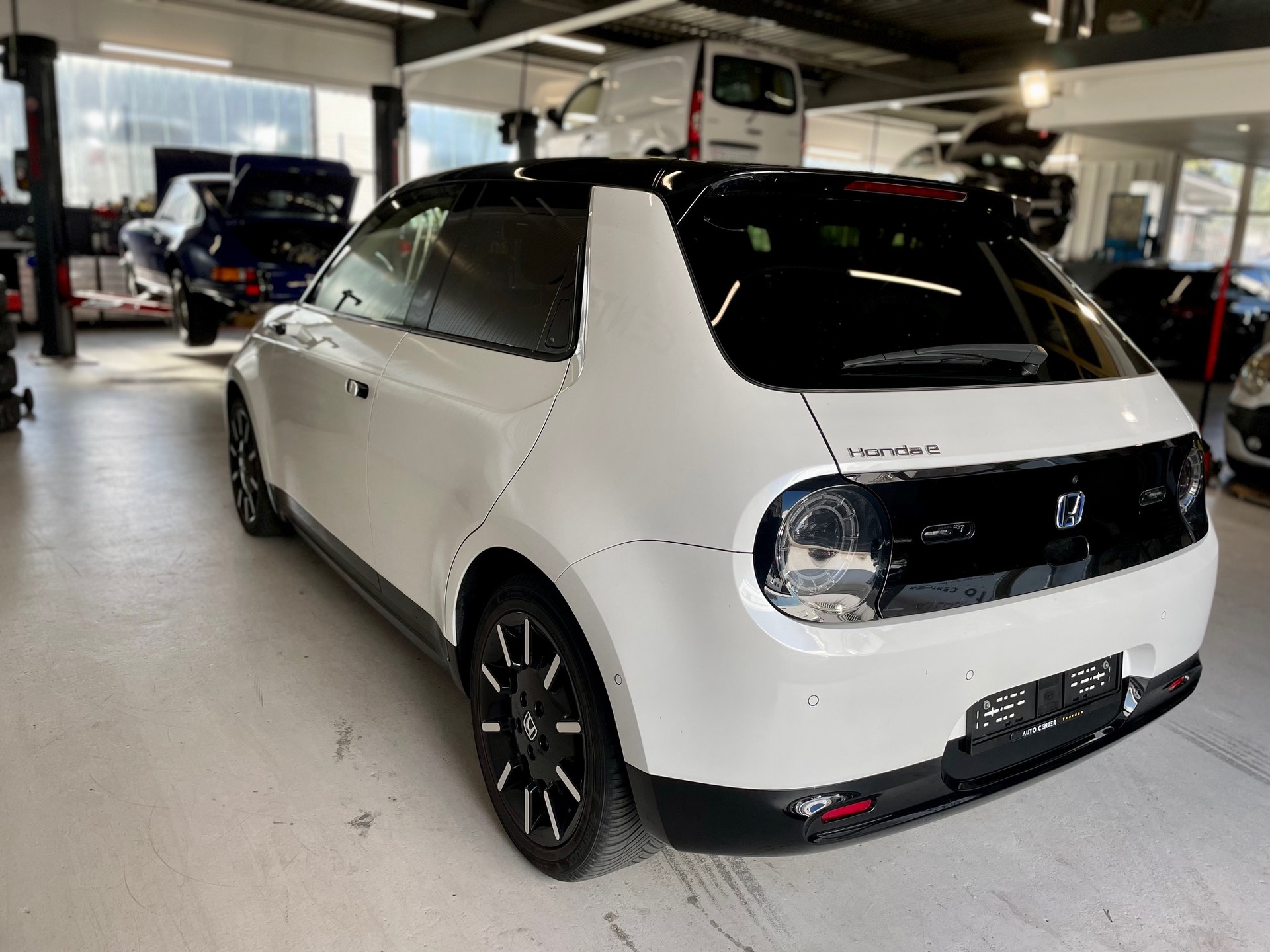HONDA e Advance-image-5