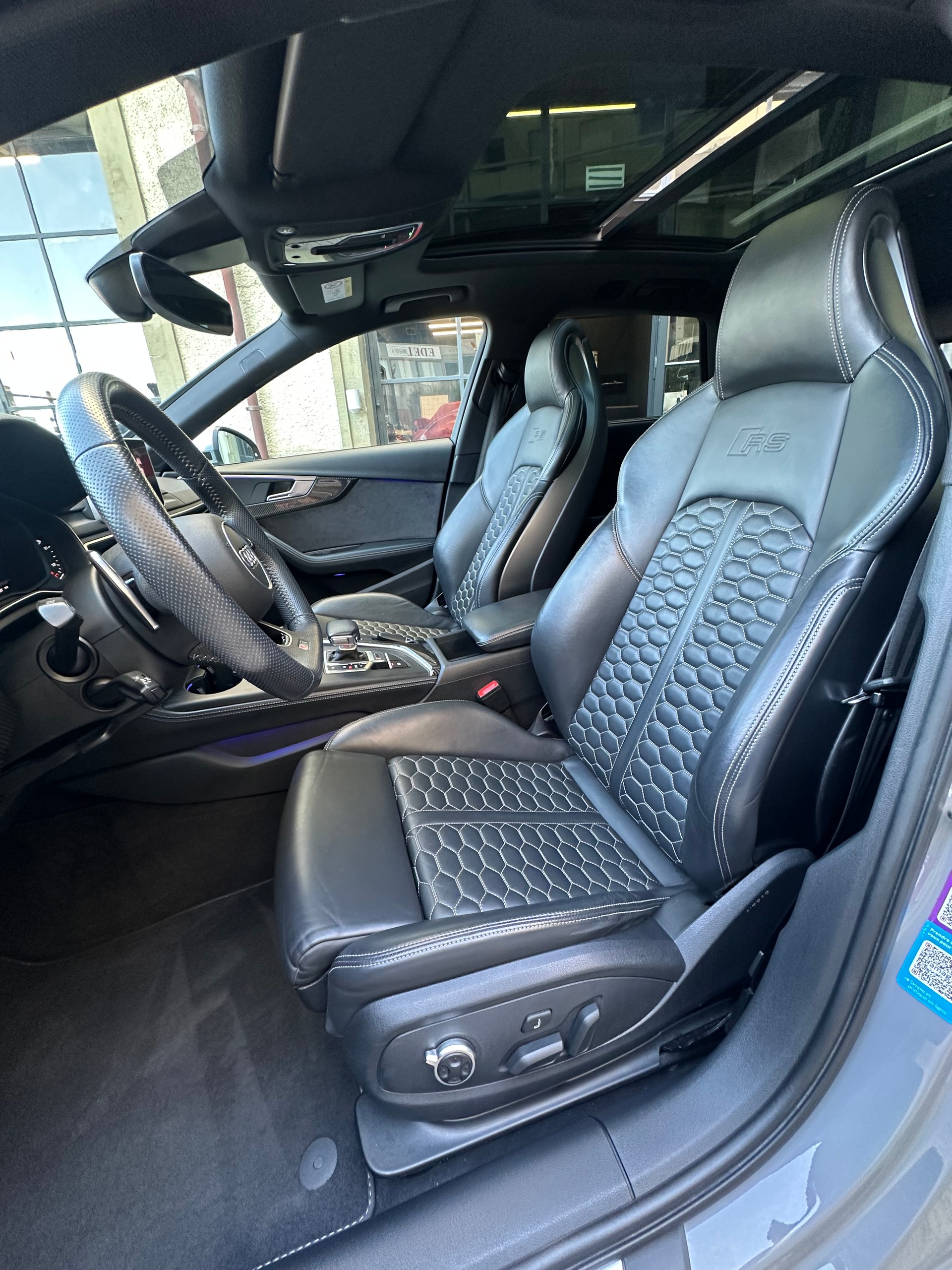 AUDI RS4 Avant 2.9 TFSI quattro tiptronic-image-11