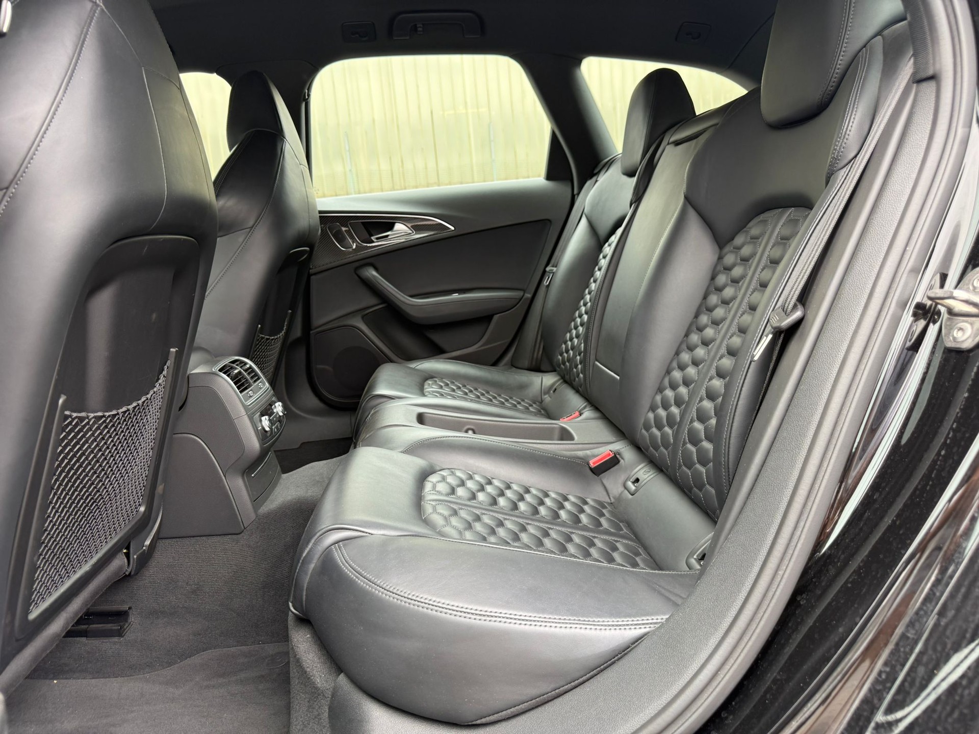 AUDI RS6 Avant 4.0 TFSI V8 quattro Tiptronic-image-12