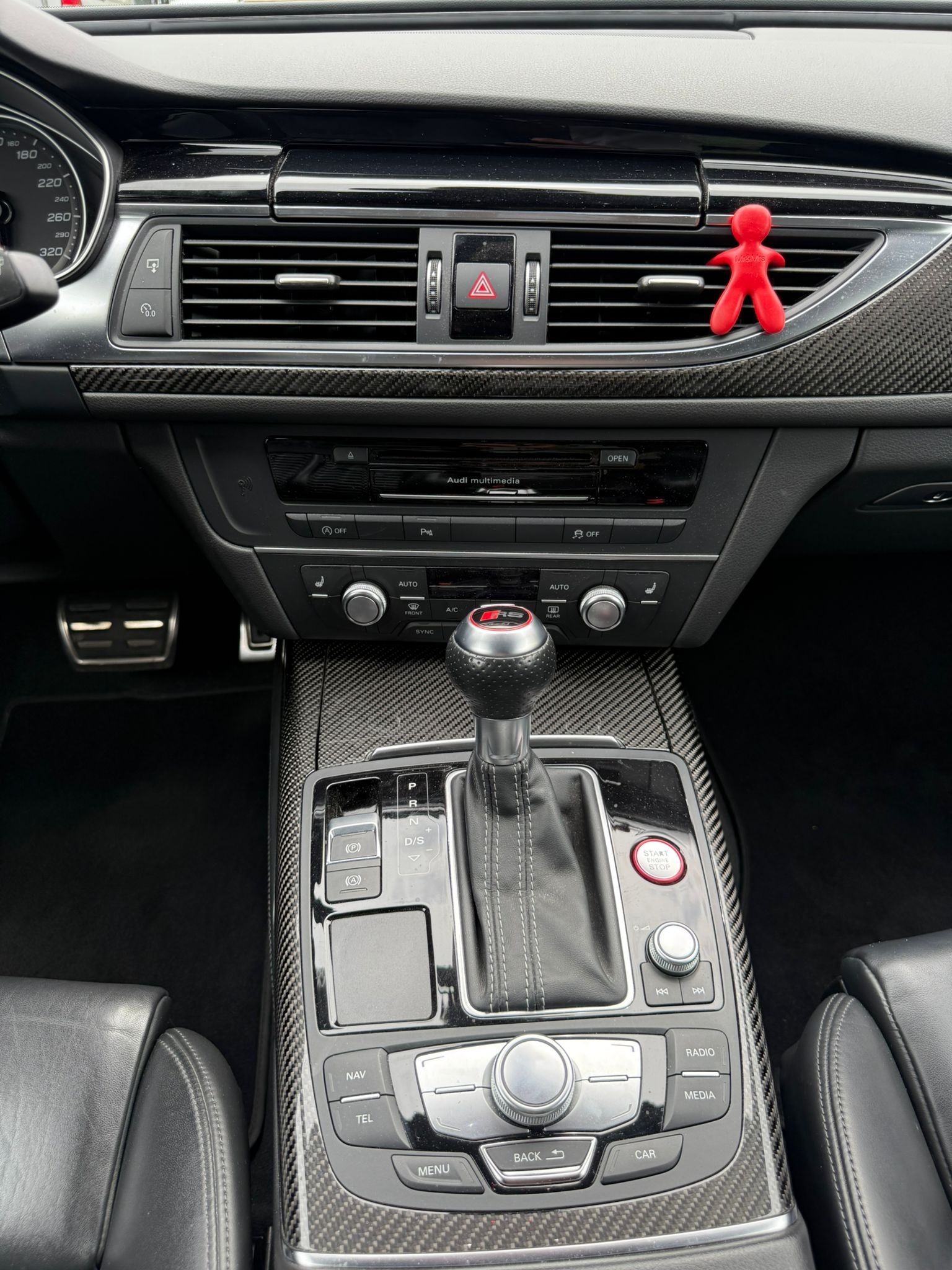 AUDI RS6 Avant 4.0 TFSI V8 quattro Tiptronic-image-15