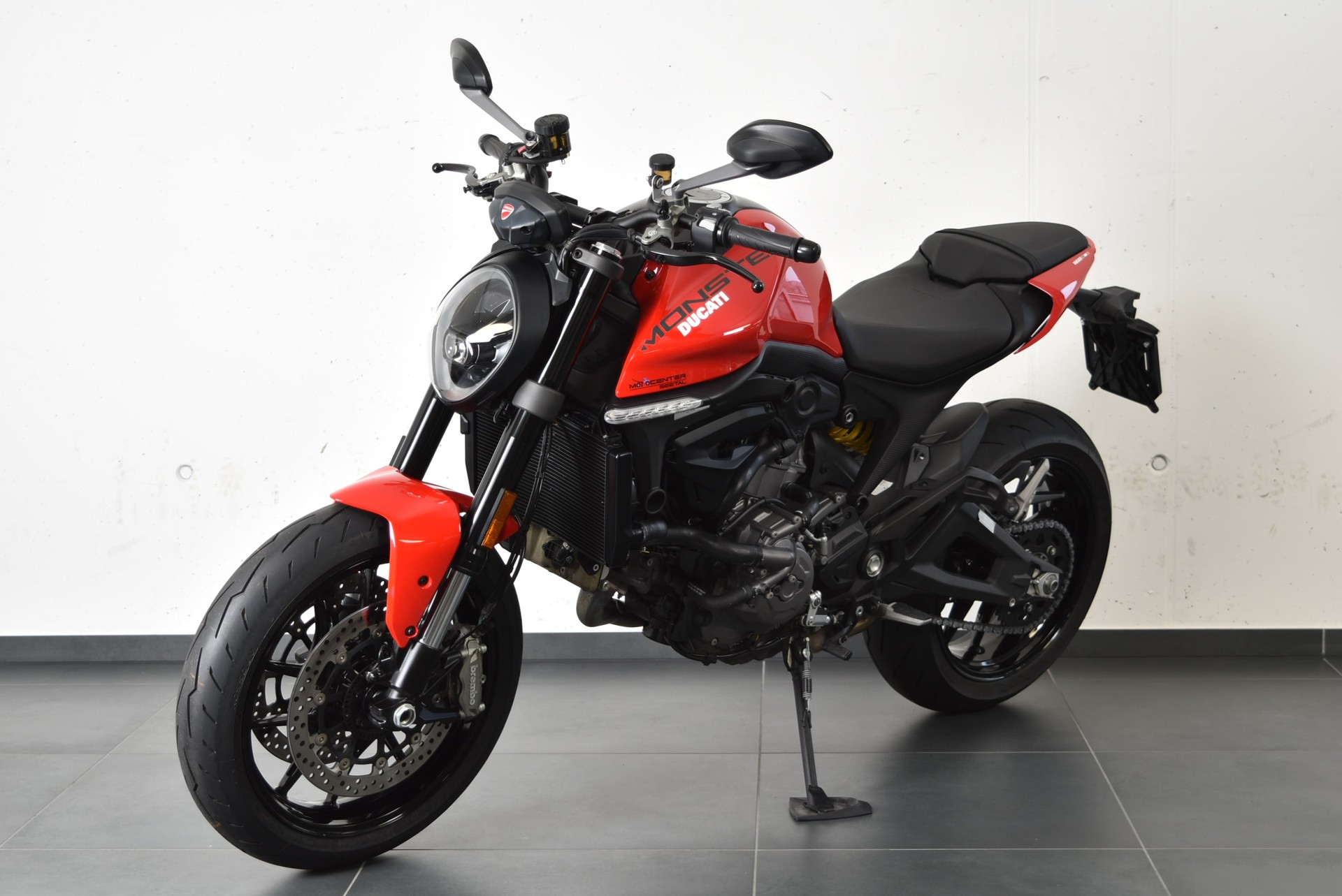DUCATI Monster-image-1