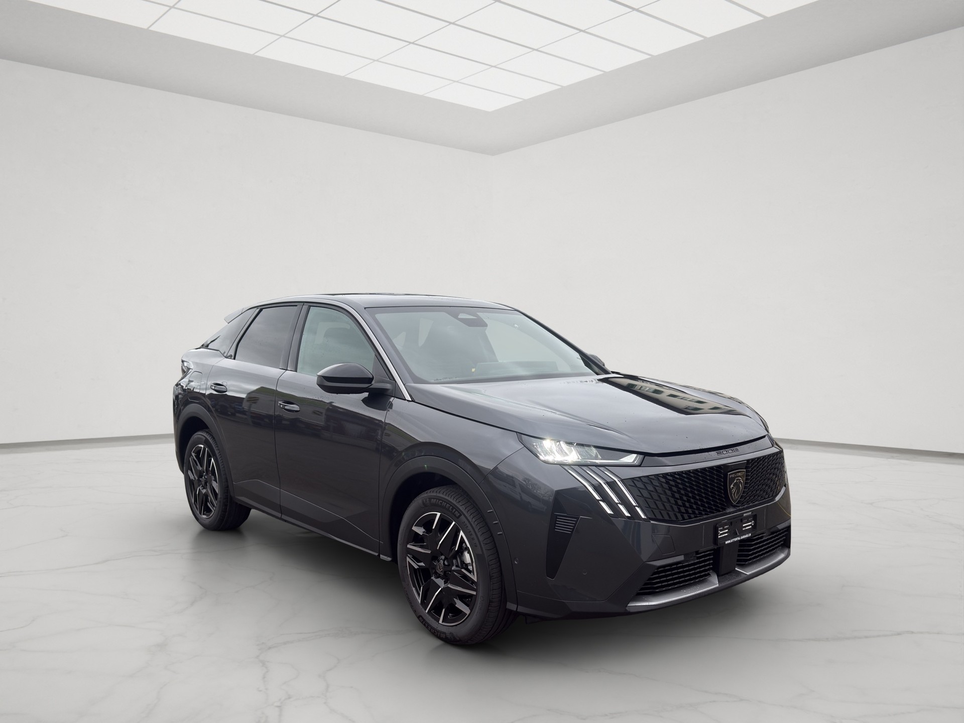 PEUGEOT 3008 145 e-DSC6 Hybrid Allure-image-4