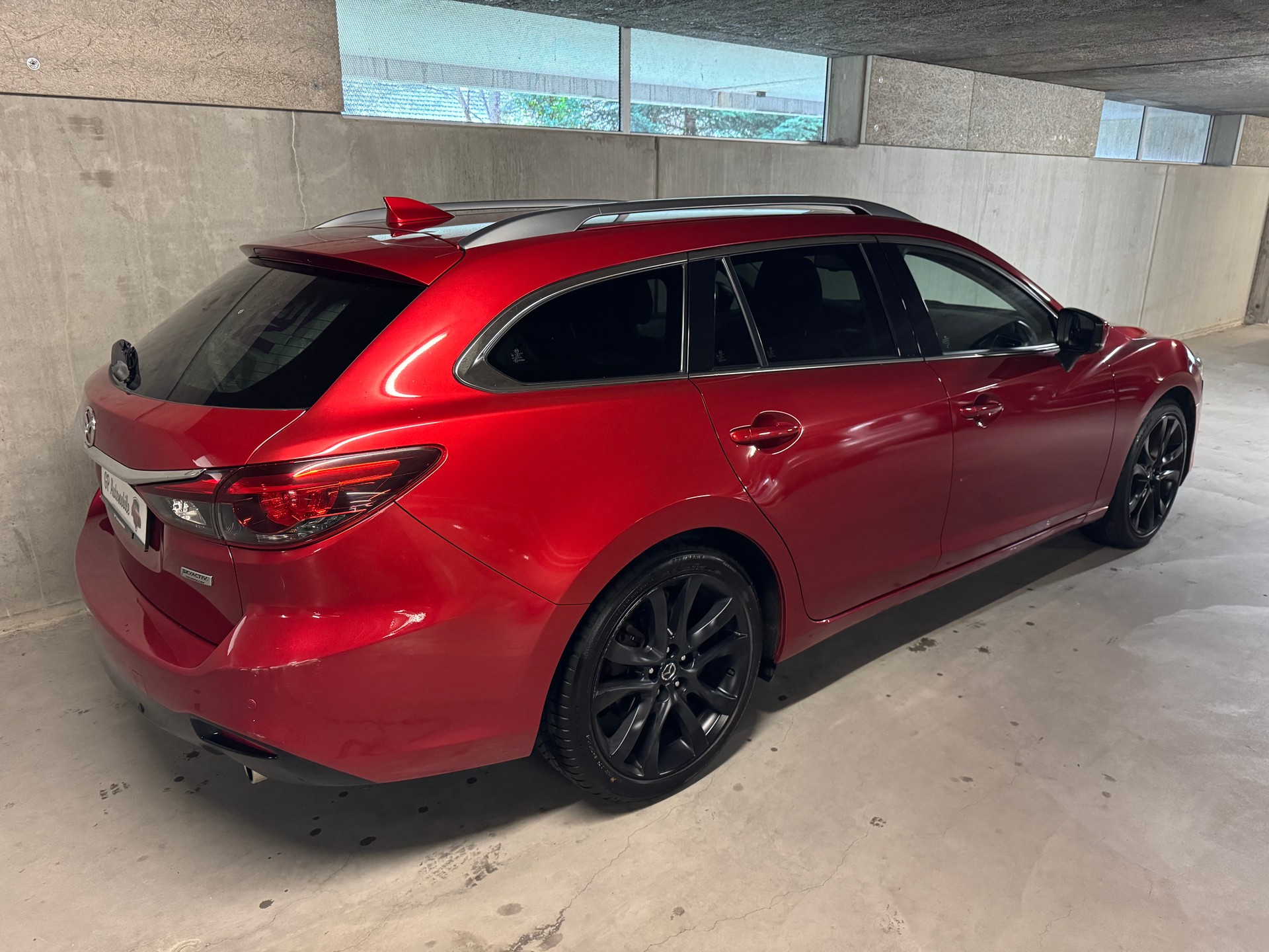MAZDA 6 Sportwagon SKYACTIV-D 175 Revolution Automat AWD-image-5