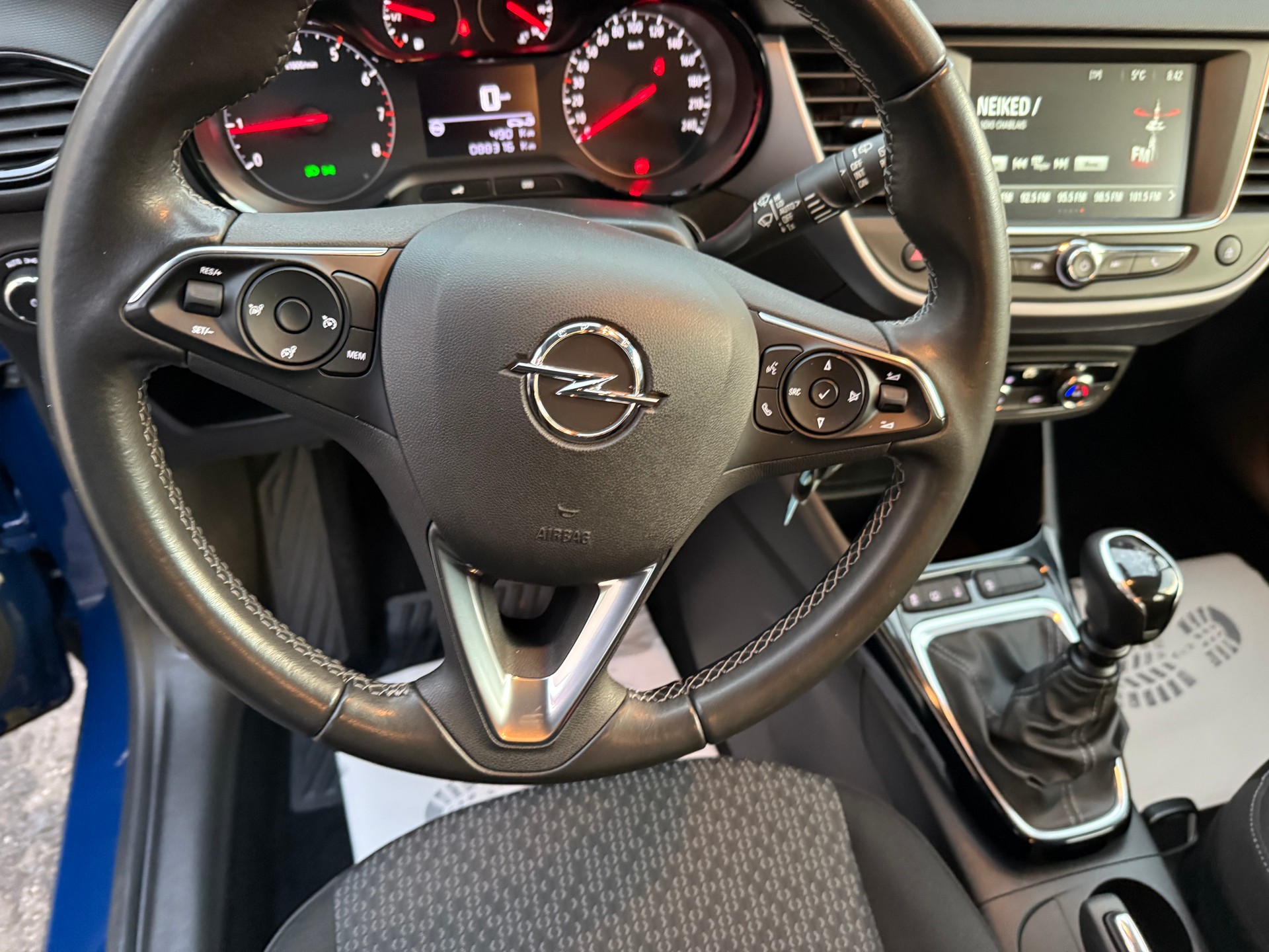 OPEL Crossland X 1.2i TP Excellence-image-13