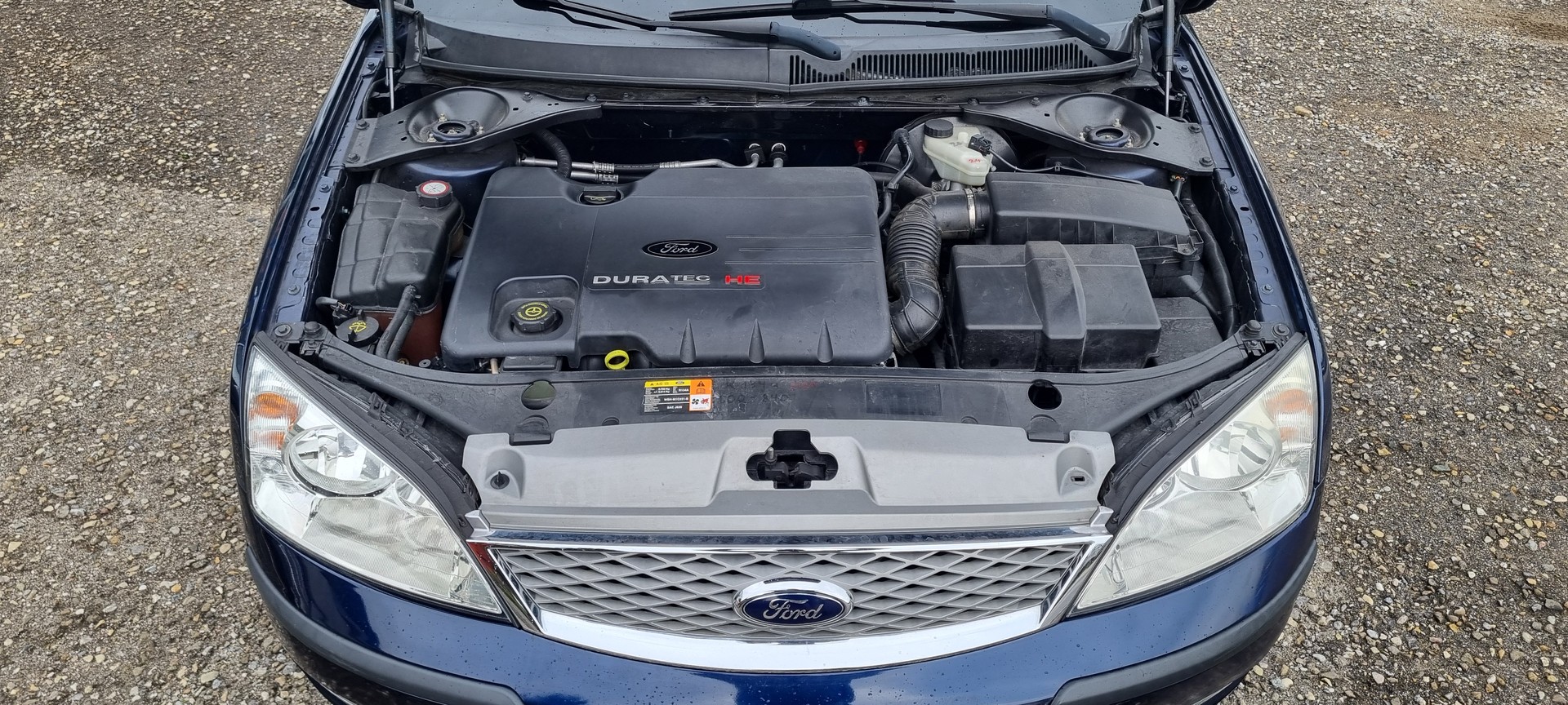 FORD Mondeo 2.0i 16V Ghia-image-7