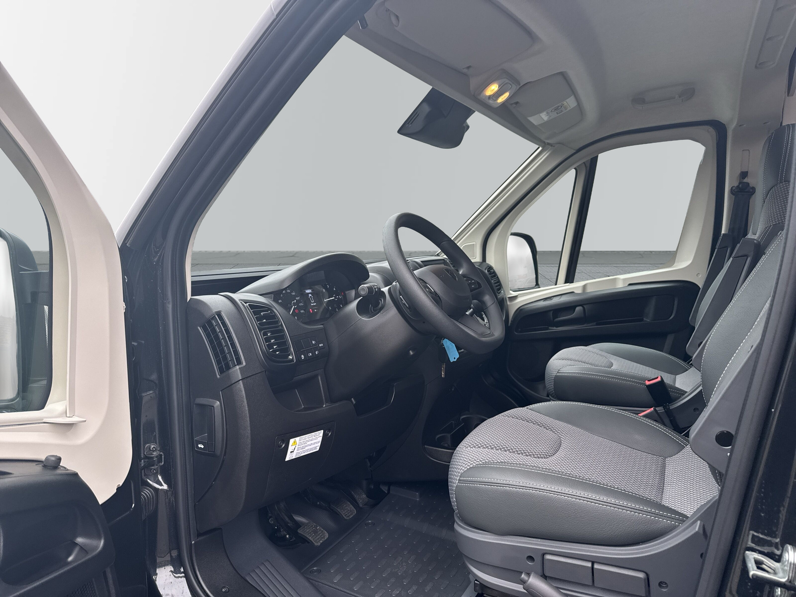 TOURNE MOBIL 6.0 - 120 PS Cruise-image-6