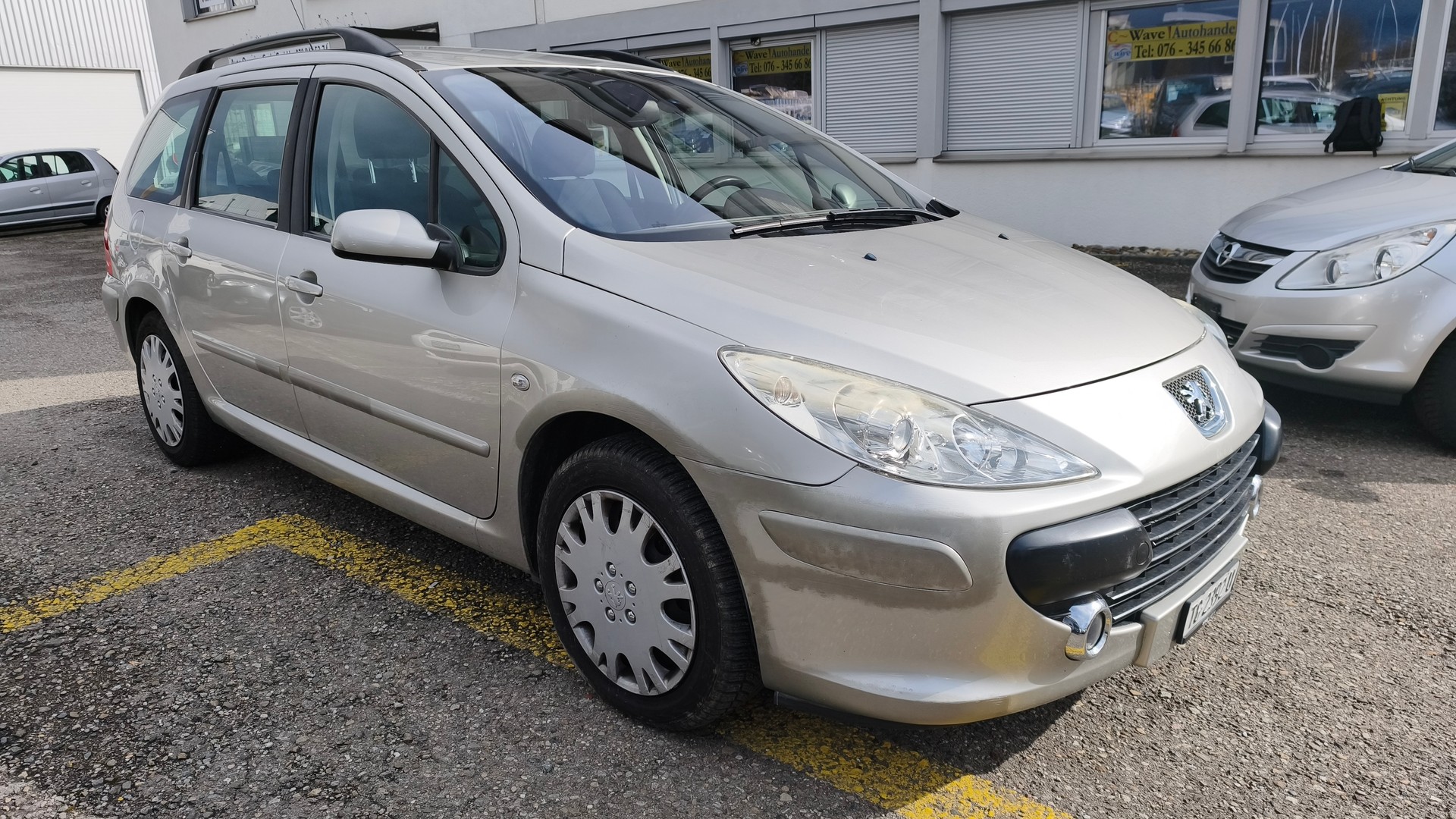 PEUGEOT 307 SW 2.0 HDI Black&Silver Edition-showroom-element-2