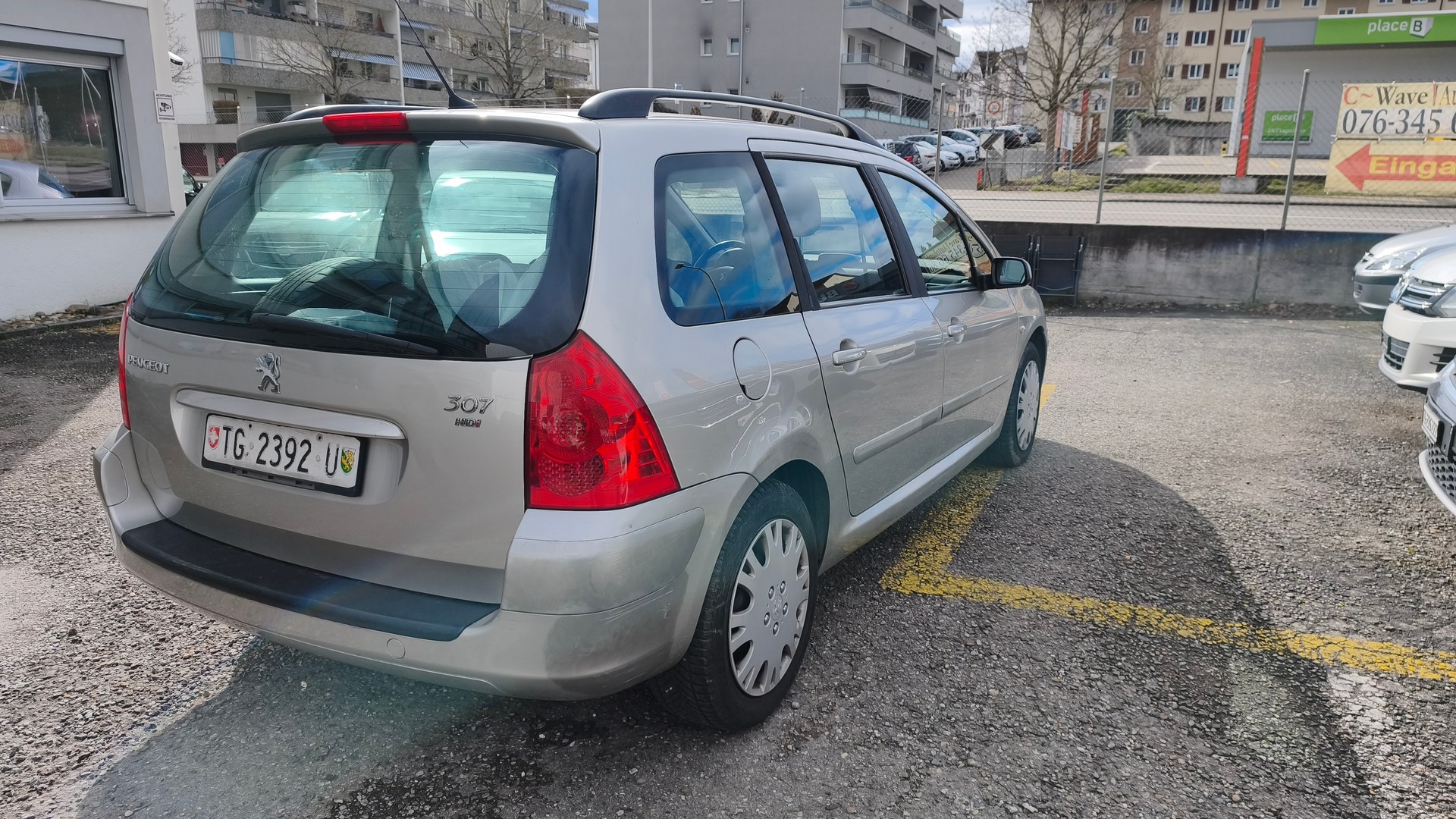 PEUGEOT 307 SW 2.0 HDI Black&Silver Edition-showroom-element-3