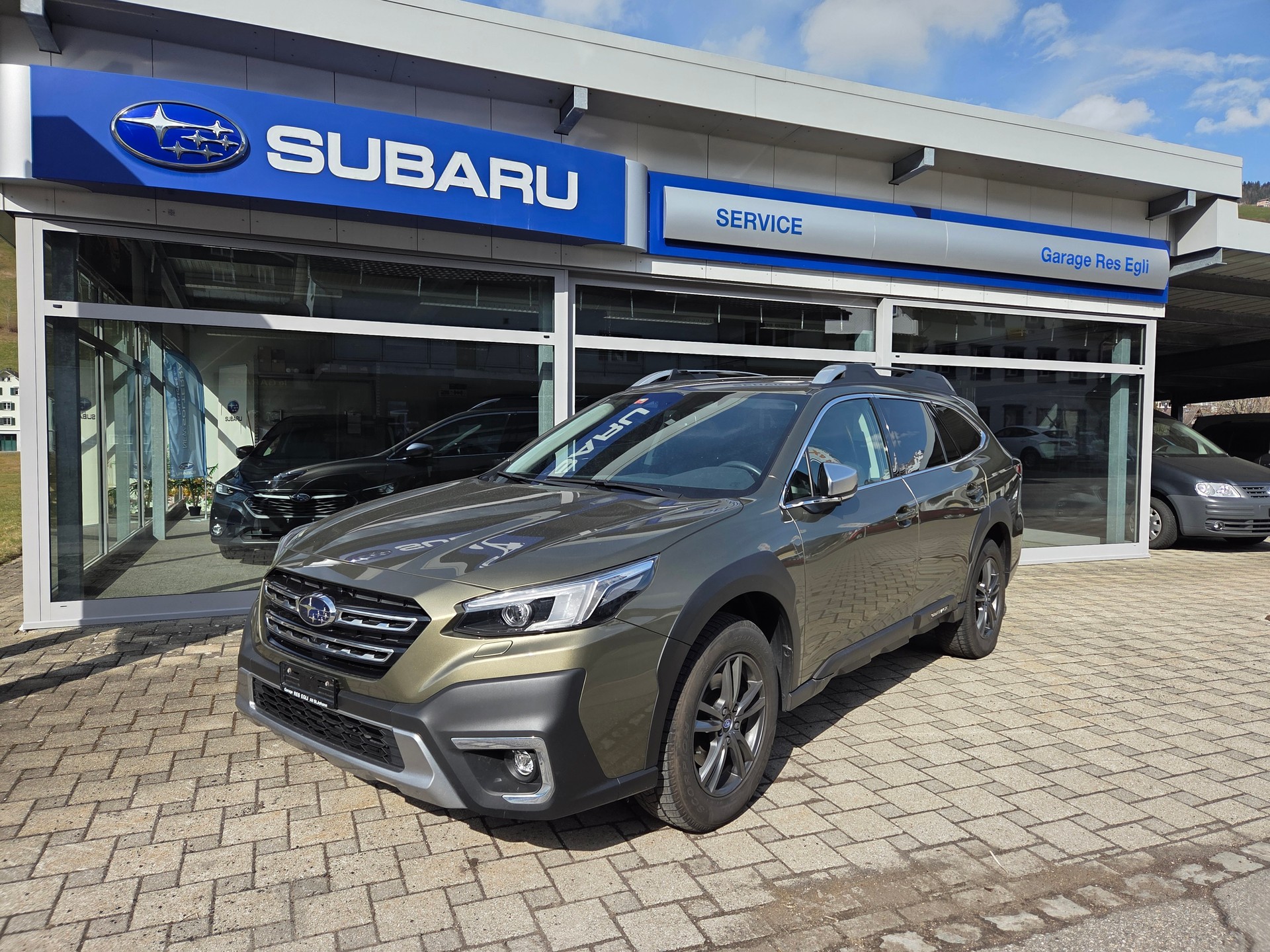 SUBARU Outback 2.5i Luxury AWD Lineartronic
