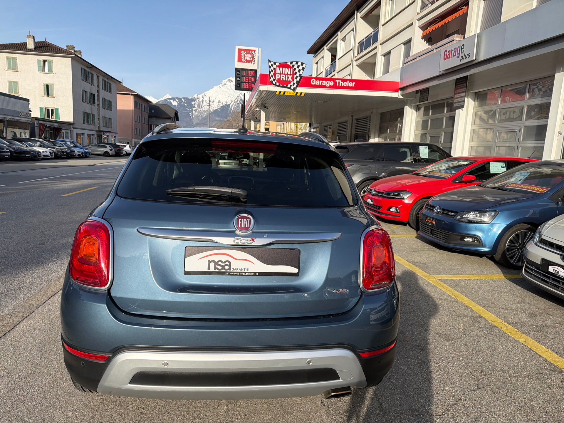 FIAT 500X 1.4T Cross 4x4 Automatic-showroom-element-3