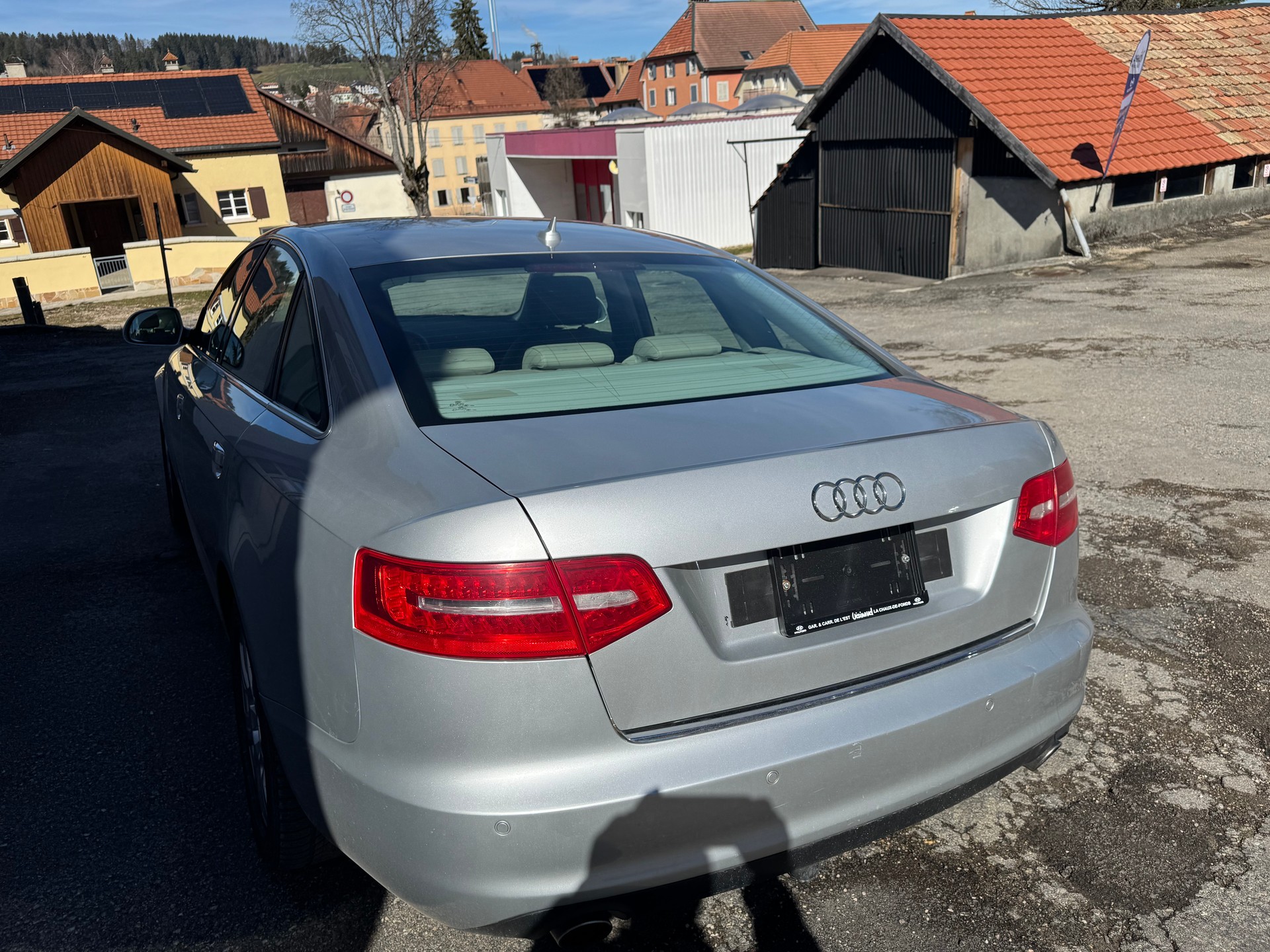 AUDI A6 Limousine 4.2 V8 FSI quattro tiptronic-image-4
