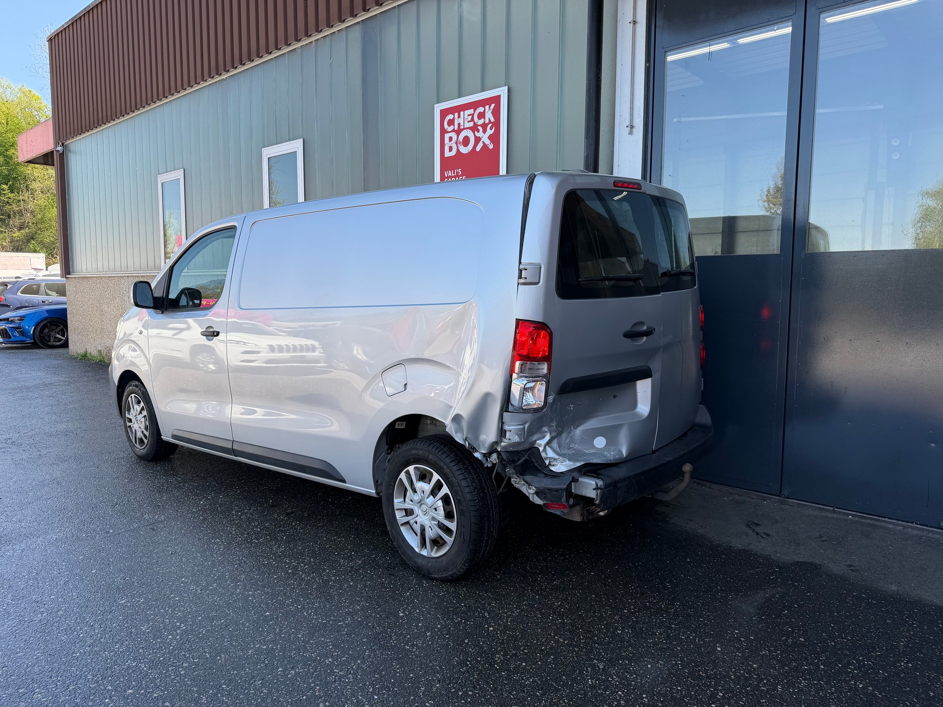 CITROEN Jumpy 2.0 BlueHDi 180 S&S M Komfort EAT6-image-2