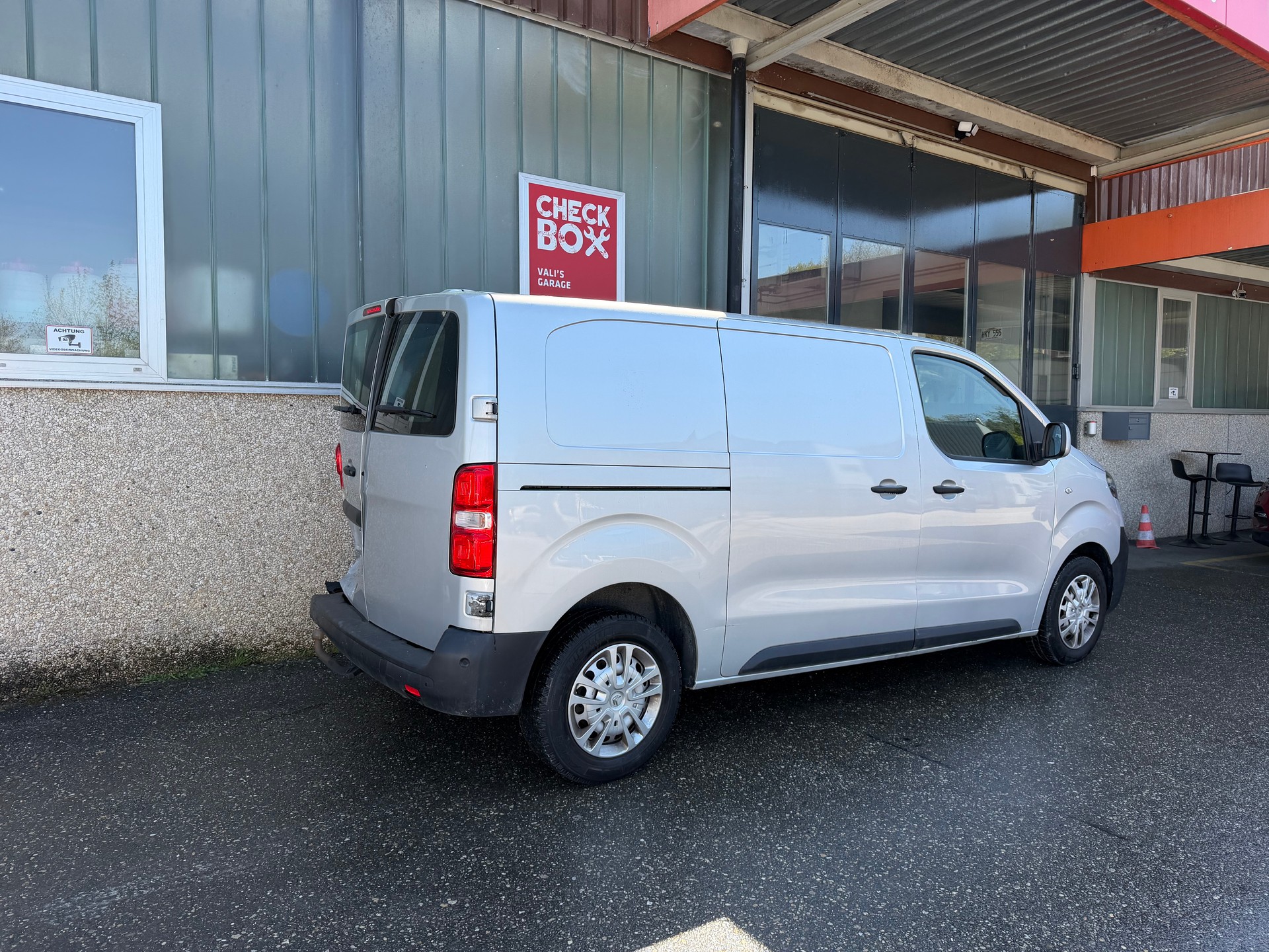 CITROEN Jumpy 2.0 BlueHDi 180 S&S M Komfort EAT6-image-4